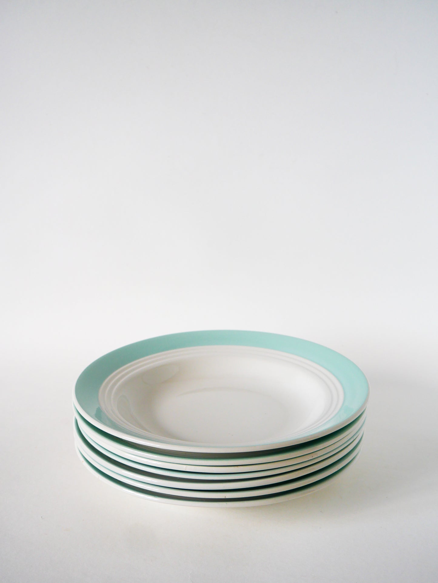 Lot de 7 assiettes creuses à liseré, Vert Menthe, 1960