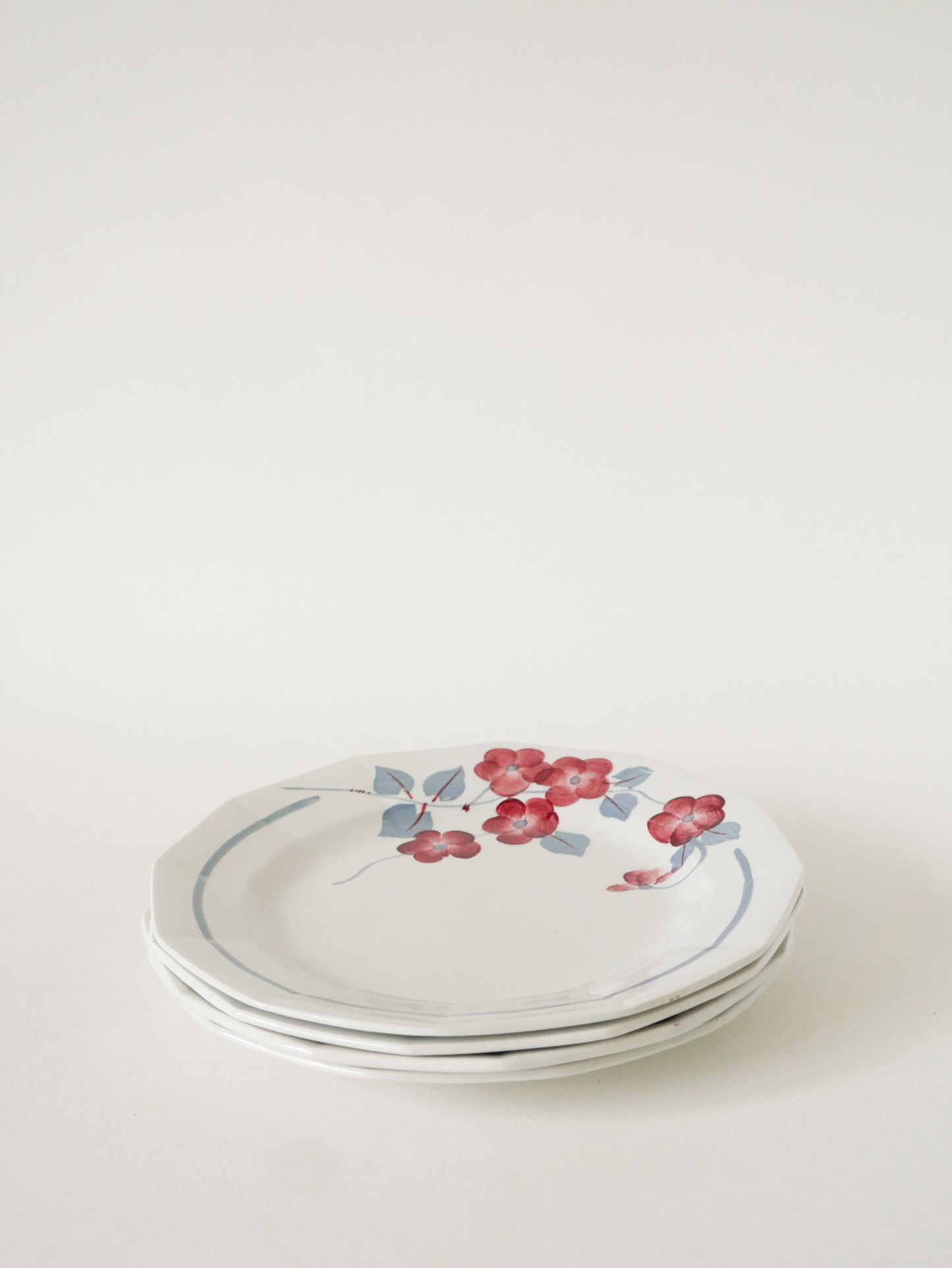 Lot de 4 assiettes plates St Amand, modèle Printemps, 1950