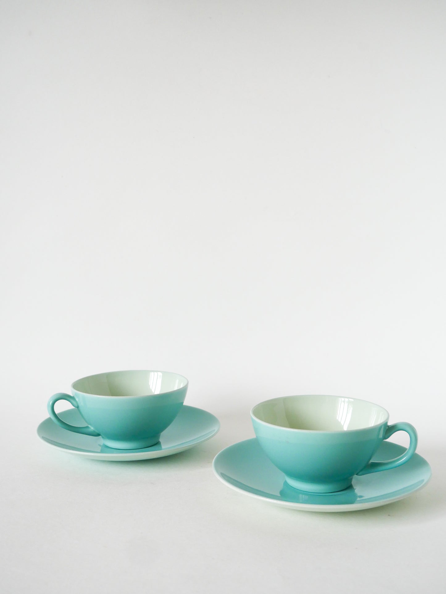 Paire de tasses et sous-tasses en faïence, Bleu Ciel & Vert Menthe, Made in Holland, 1960