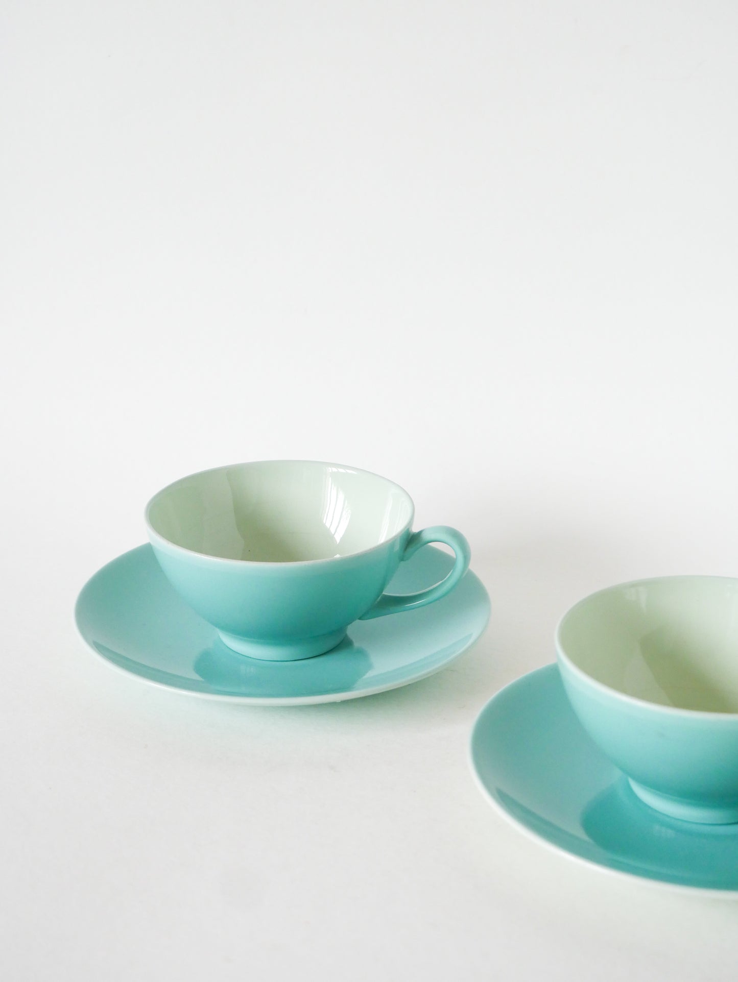 Paire de tasses et sous-tasses en faïence, Bleu Ciel & Vert Menthe, Made in Holland, 1960