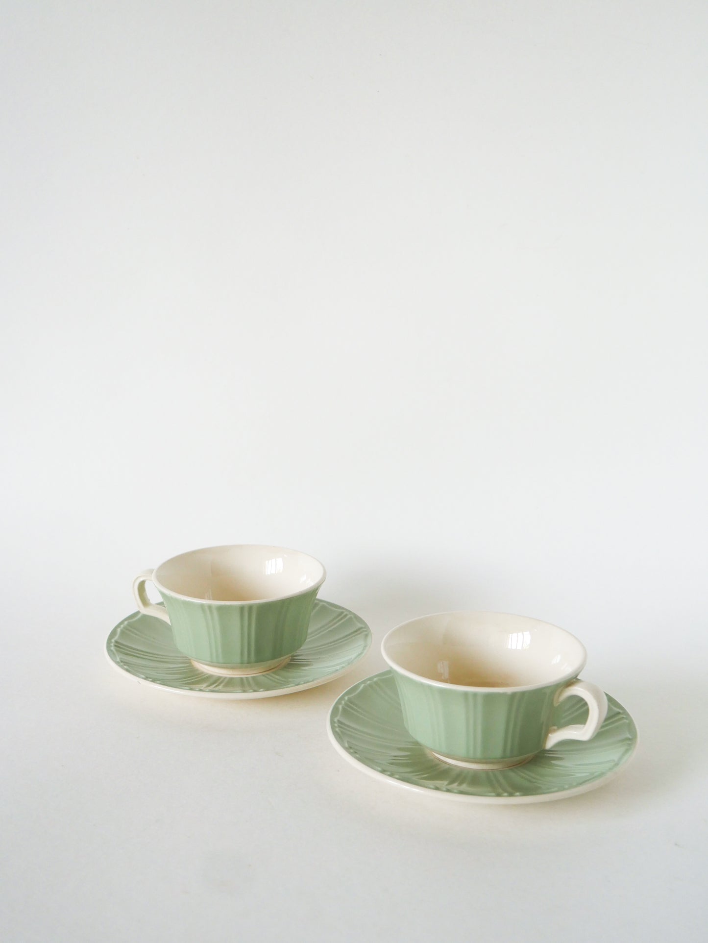 Paire de déjeuners en faïence plissée, Vert Menthe, 1940