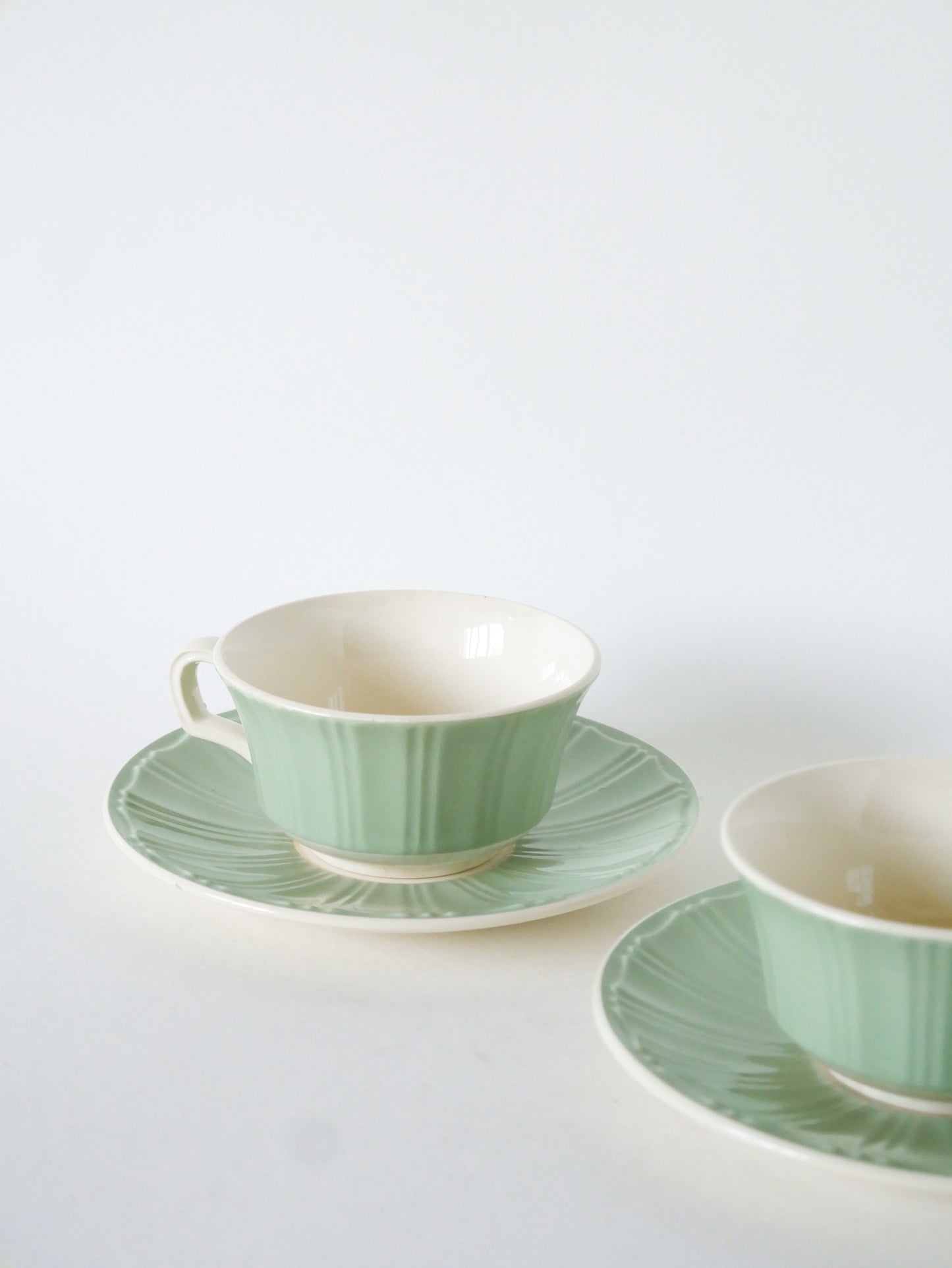 Paire de déjeuners en faïence plissée, Vert Menthe, 1940