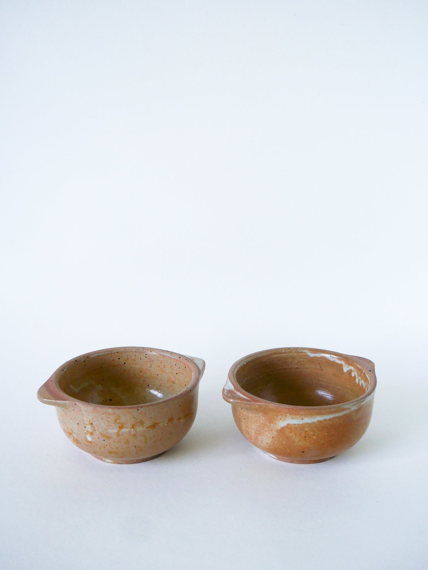 Paire de bols à oreilles en grès vernissé, 1970