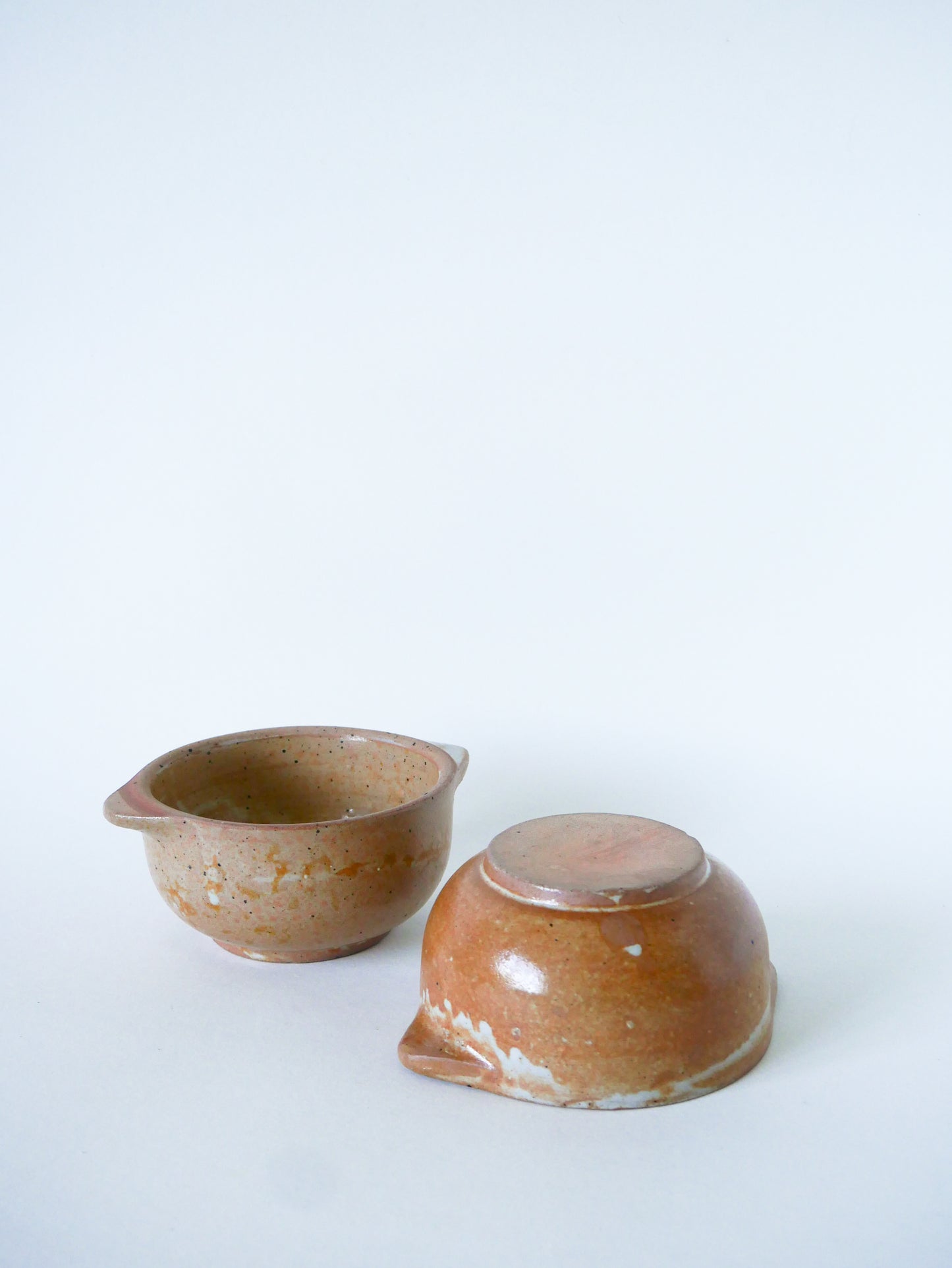 Paire de bols à oreilles en grès vernissé, 1970