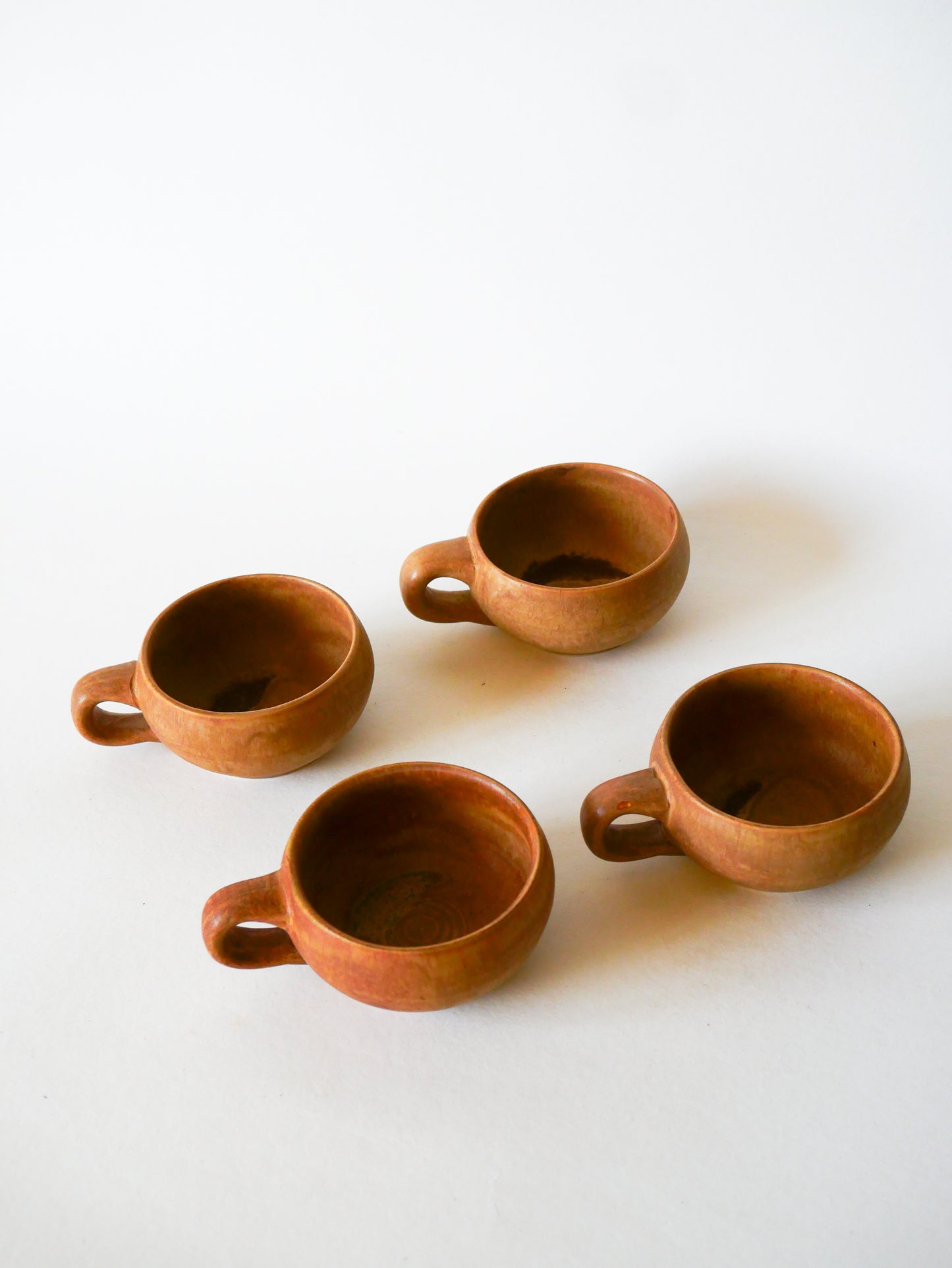 Lot de 4 tasses à café en grès, fabrication artisanale, 1970