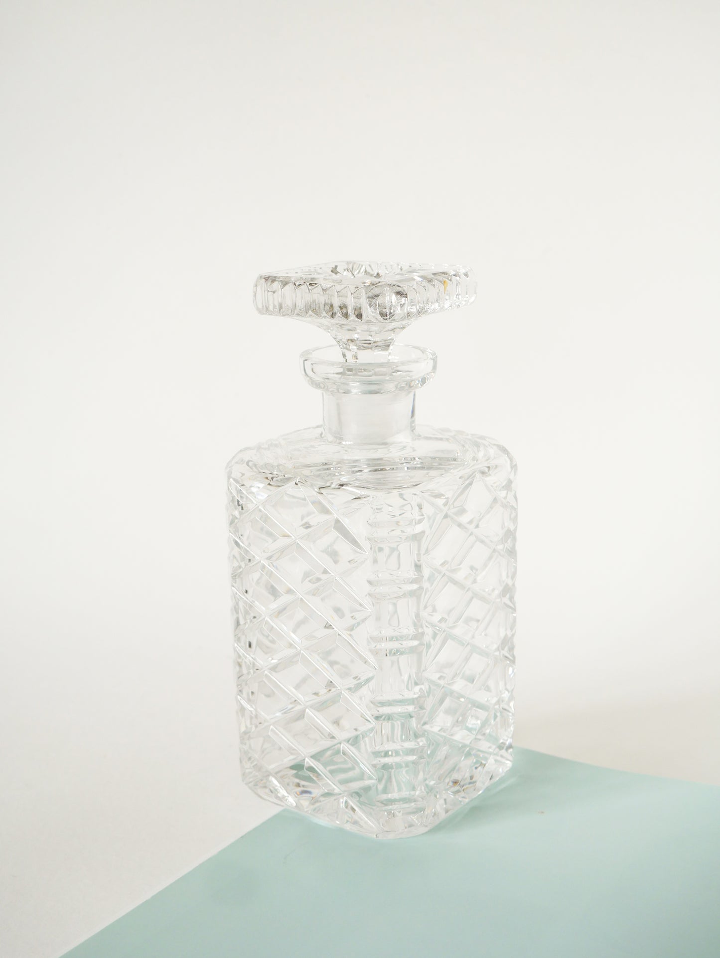 Carafe à whisky en cristal facetté, 1960