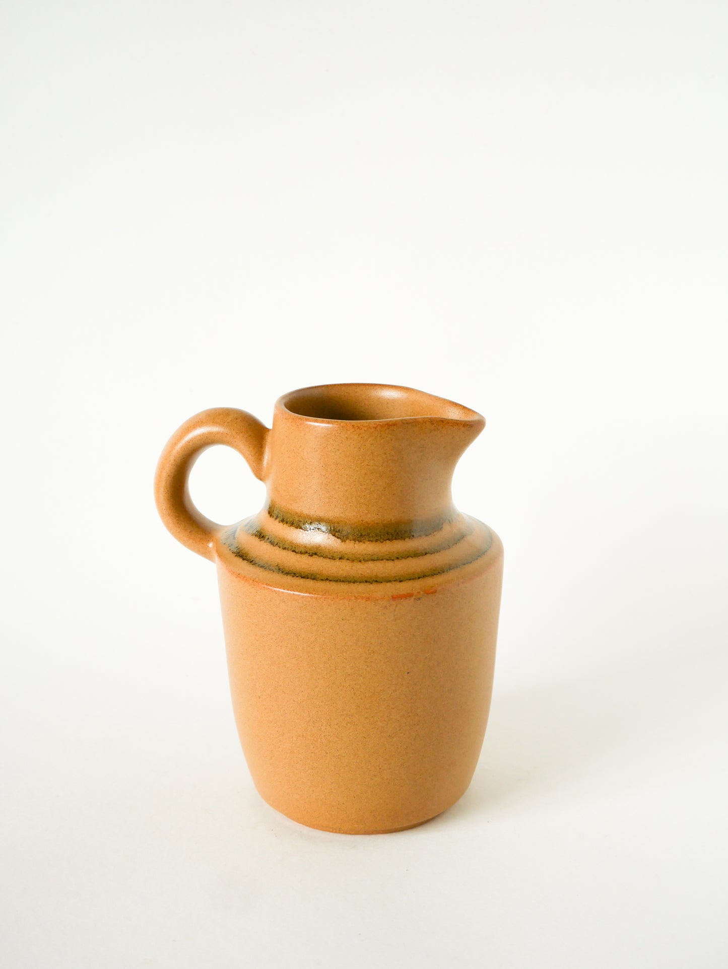 Pichet en grès Beige et Vert, Digoin Sarreguemines, 1970