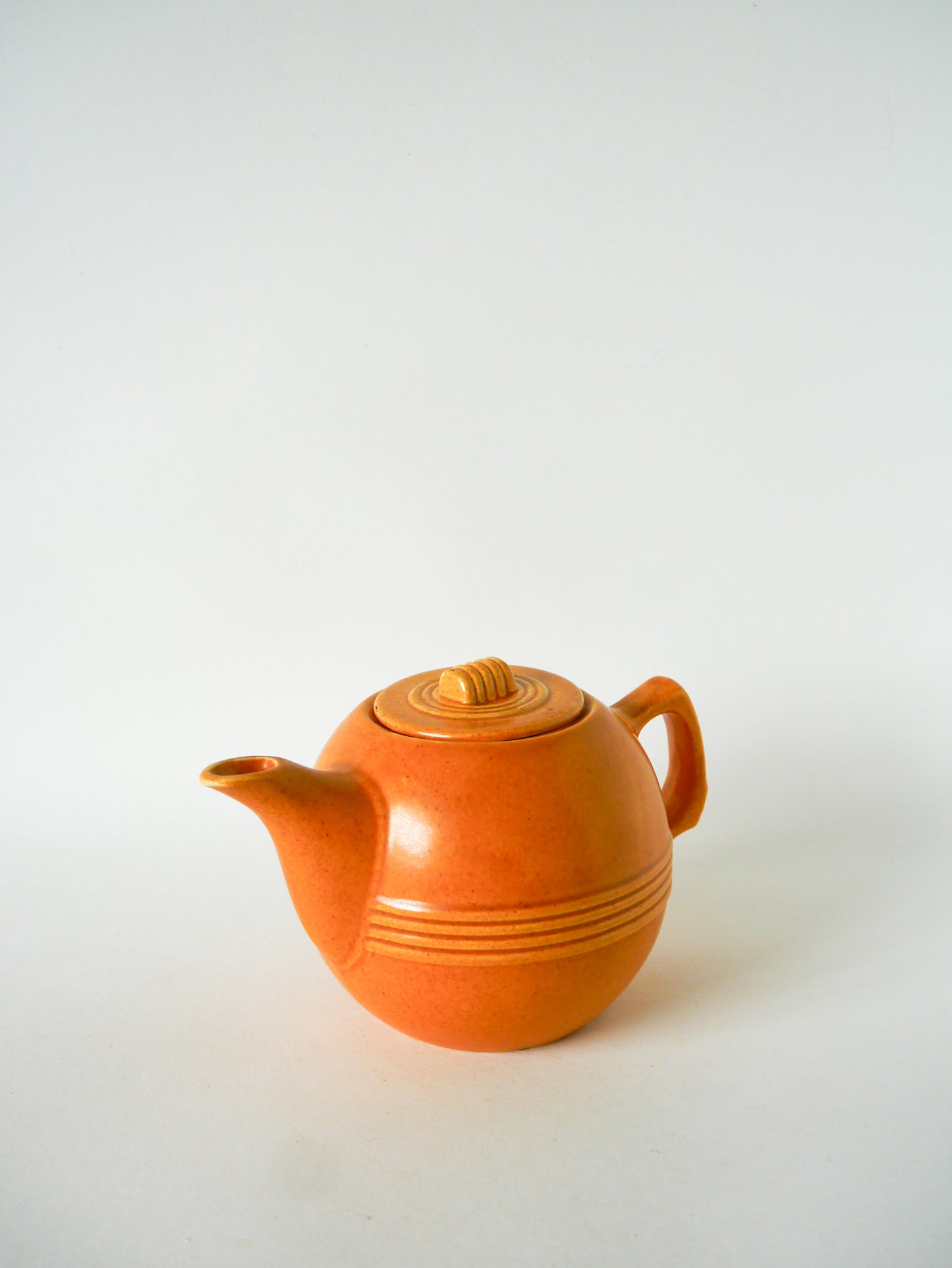 Ensemble composé d'une théière, sucrier et pot à lait en grès, Made in France, 1970