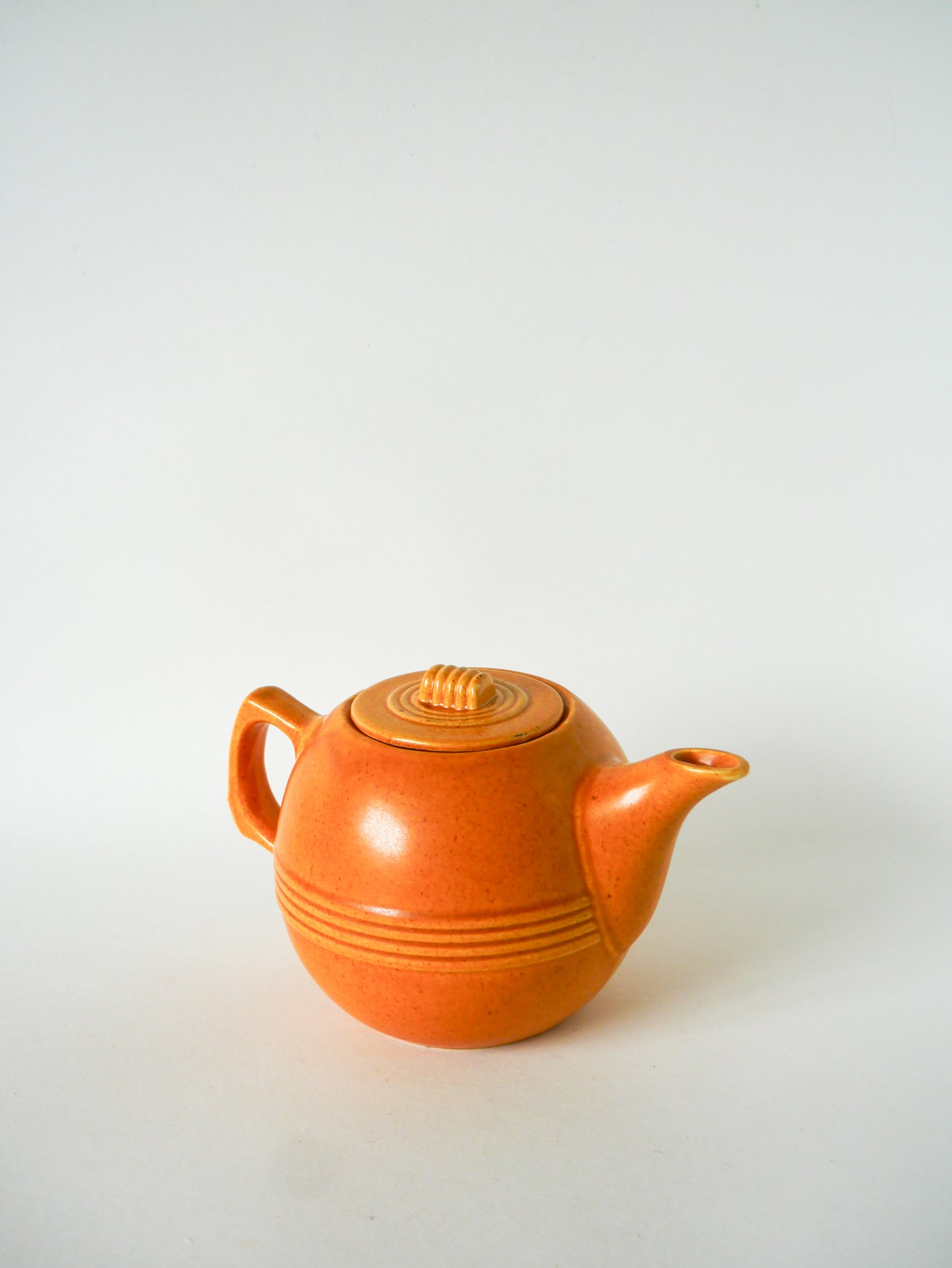 Ensemble composé d'une théière, sucrier et pot à lait en grès, Made in France, 1970