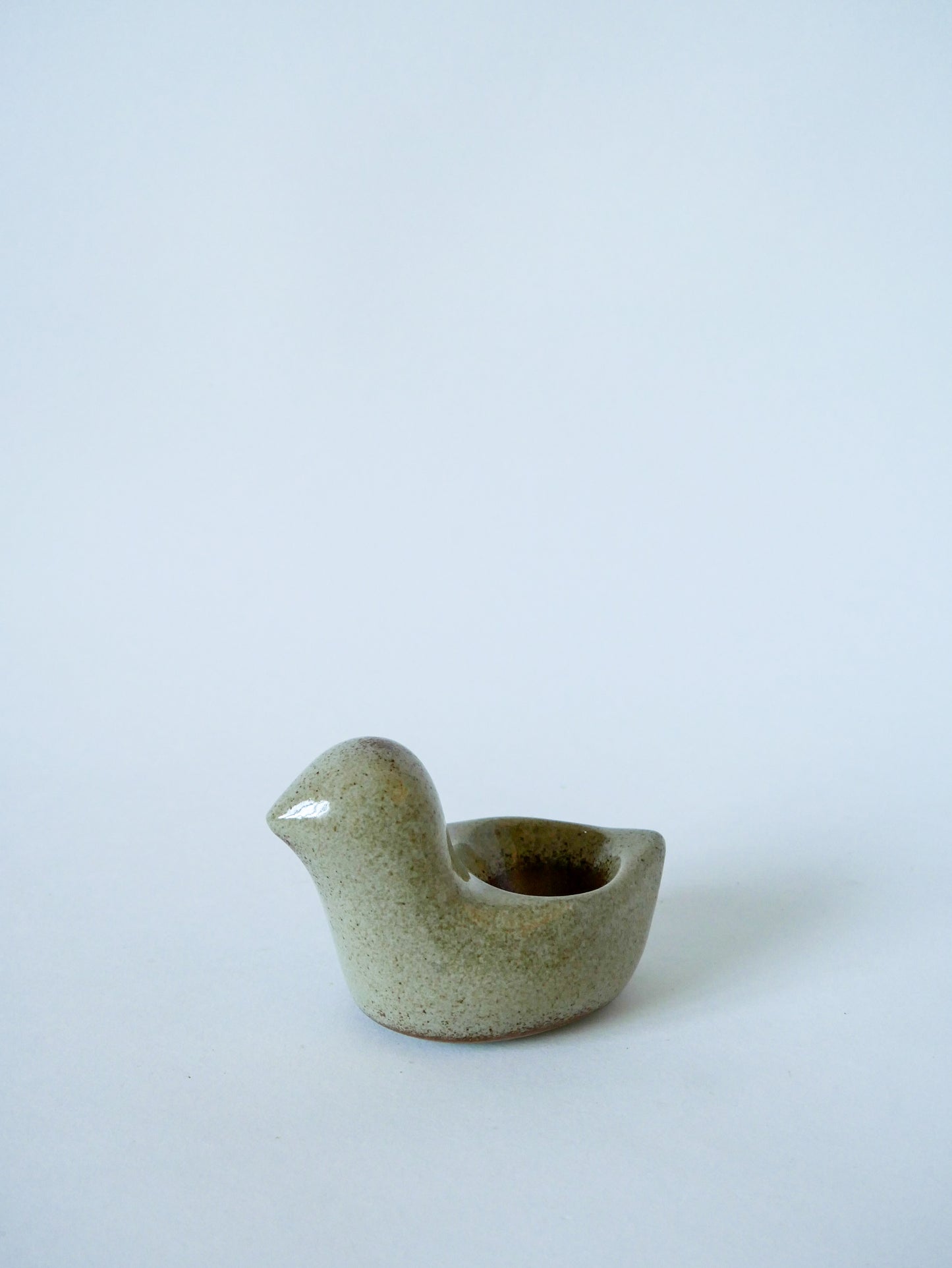 Paire de coquetiers en grès modèle poussin 1970