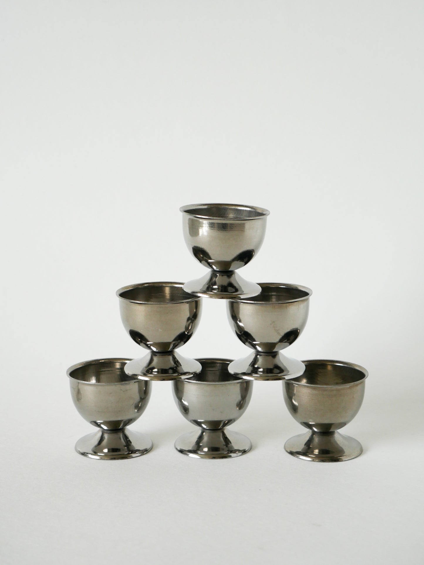 Lot de 6 coquetiers en inox, Design, 1970