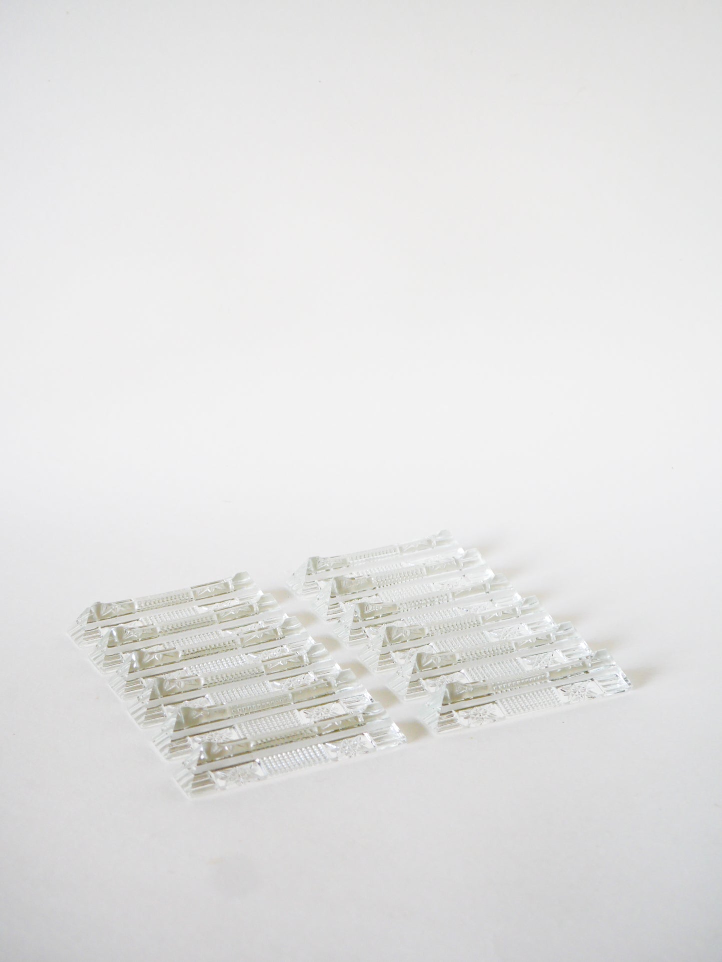 Ensemble de 12 porte-couteaux en cristal, 1950