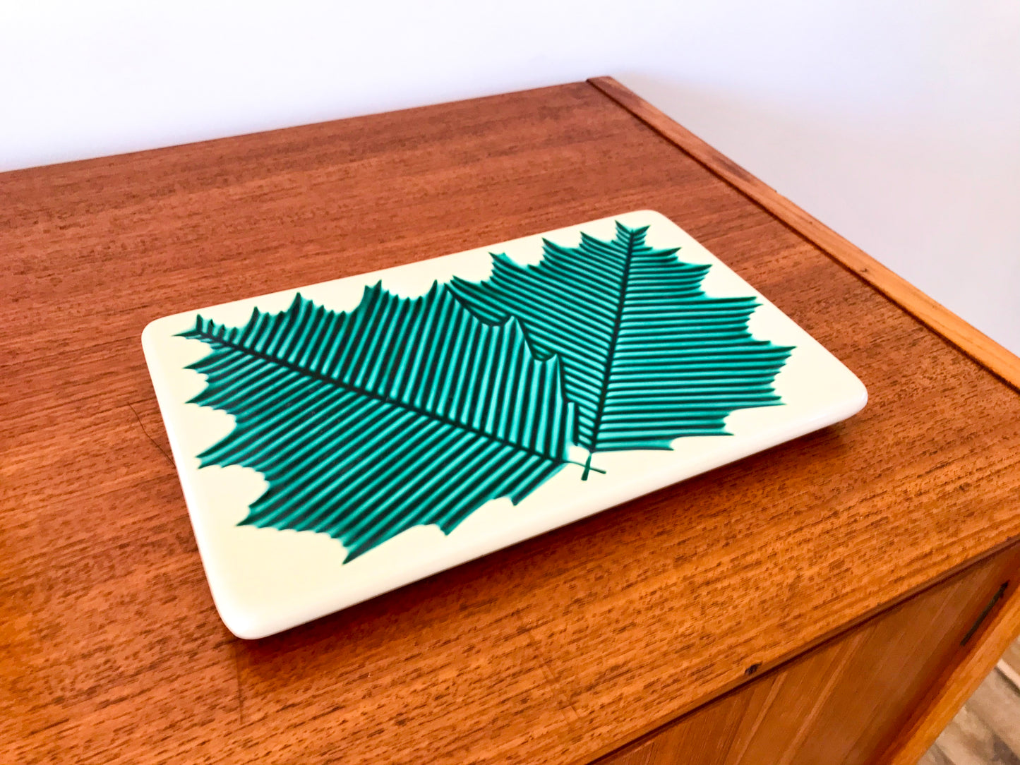 Dessous de plat en céramique modèle feuille gien années 60
