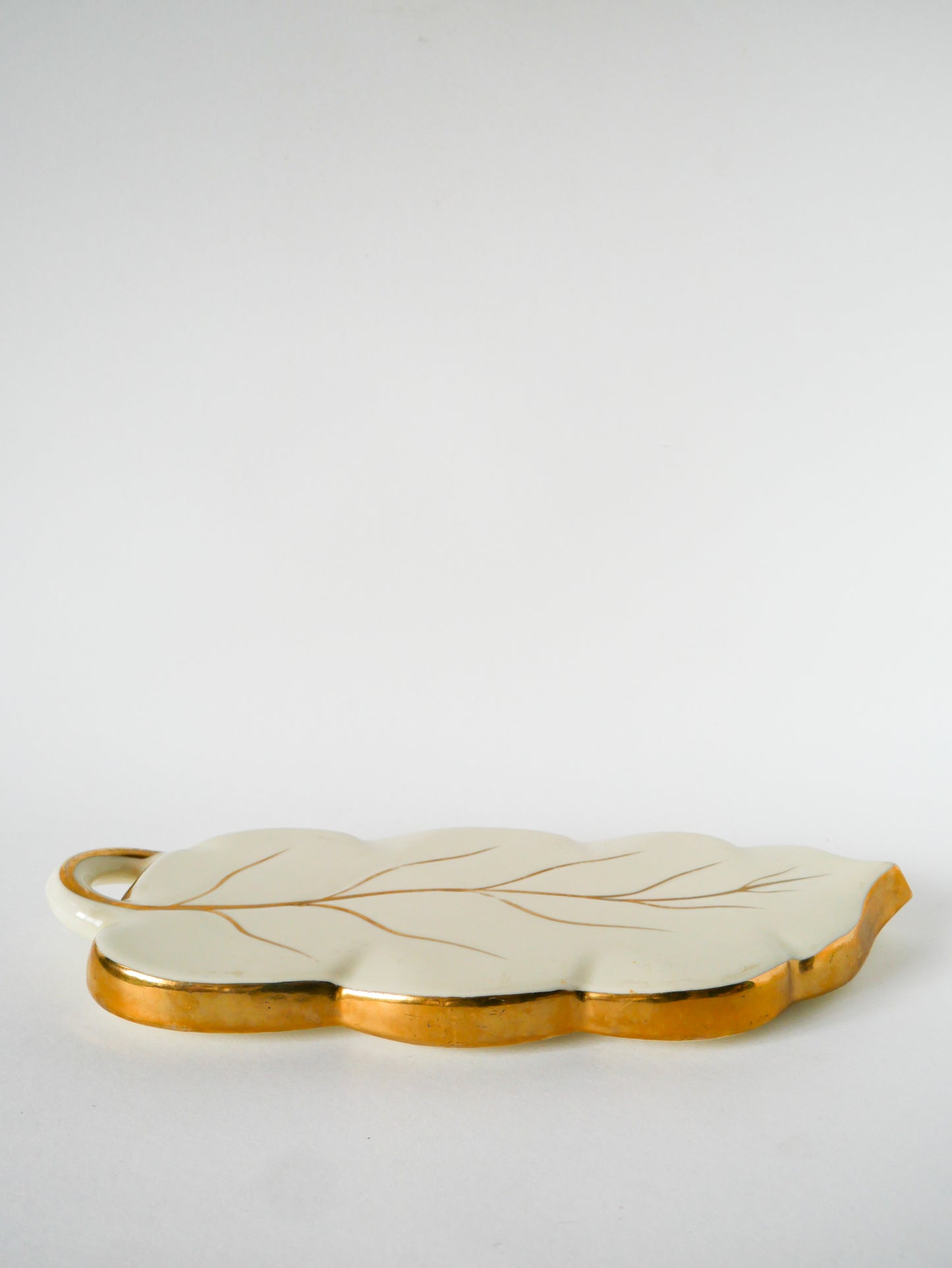 Dessous de plat Feuille en céramique, Crème et Doré, 1960