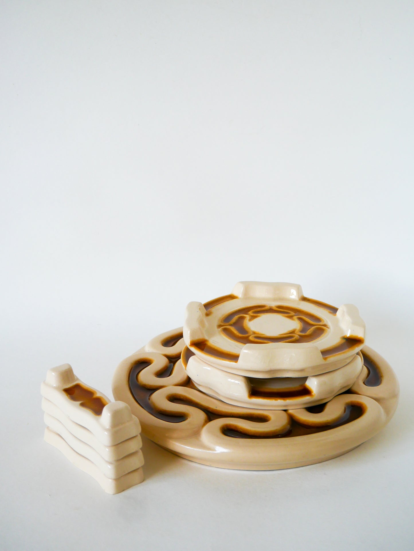 Ensemble de 6 porte-couteaux en céramique, Jaune, 1930