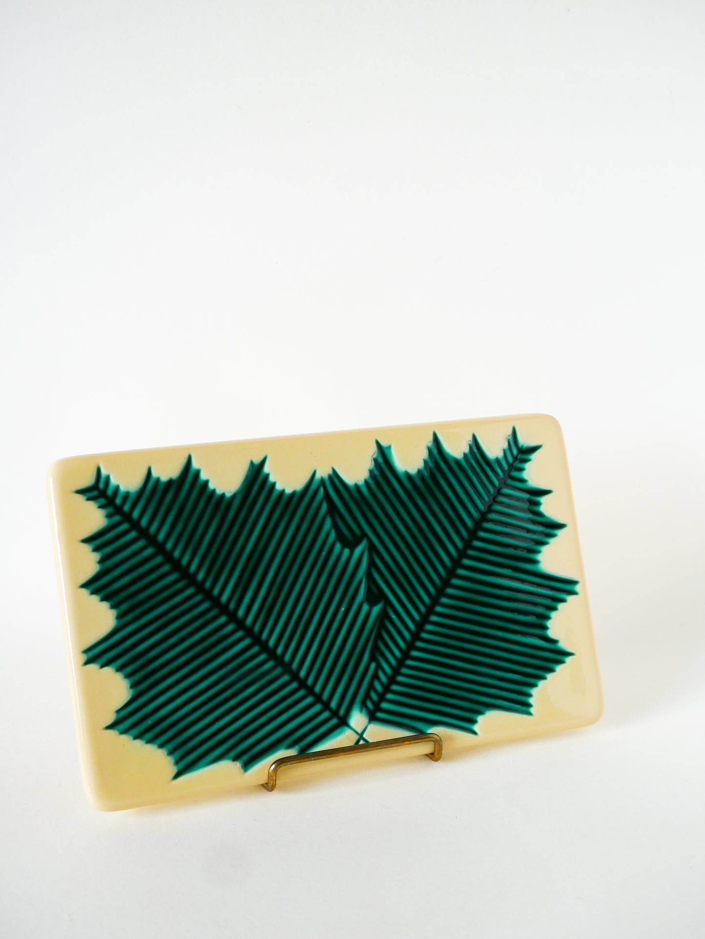 Dessous de plat en céramique modèle Feuille, Gien, 1960