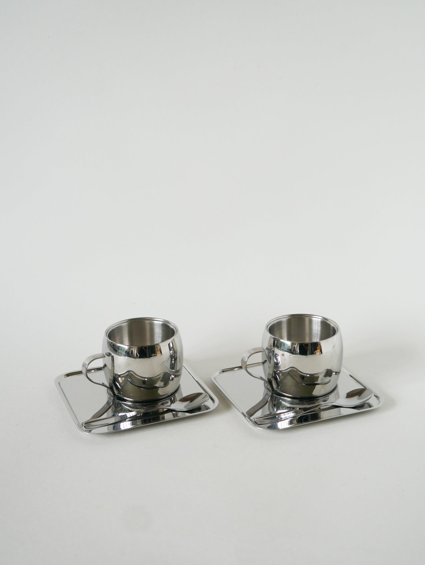 Paire de tasses à café en inox, Made in Brazil, Design, 1980