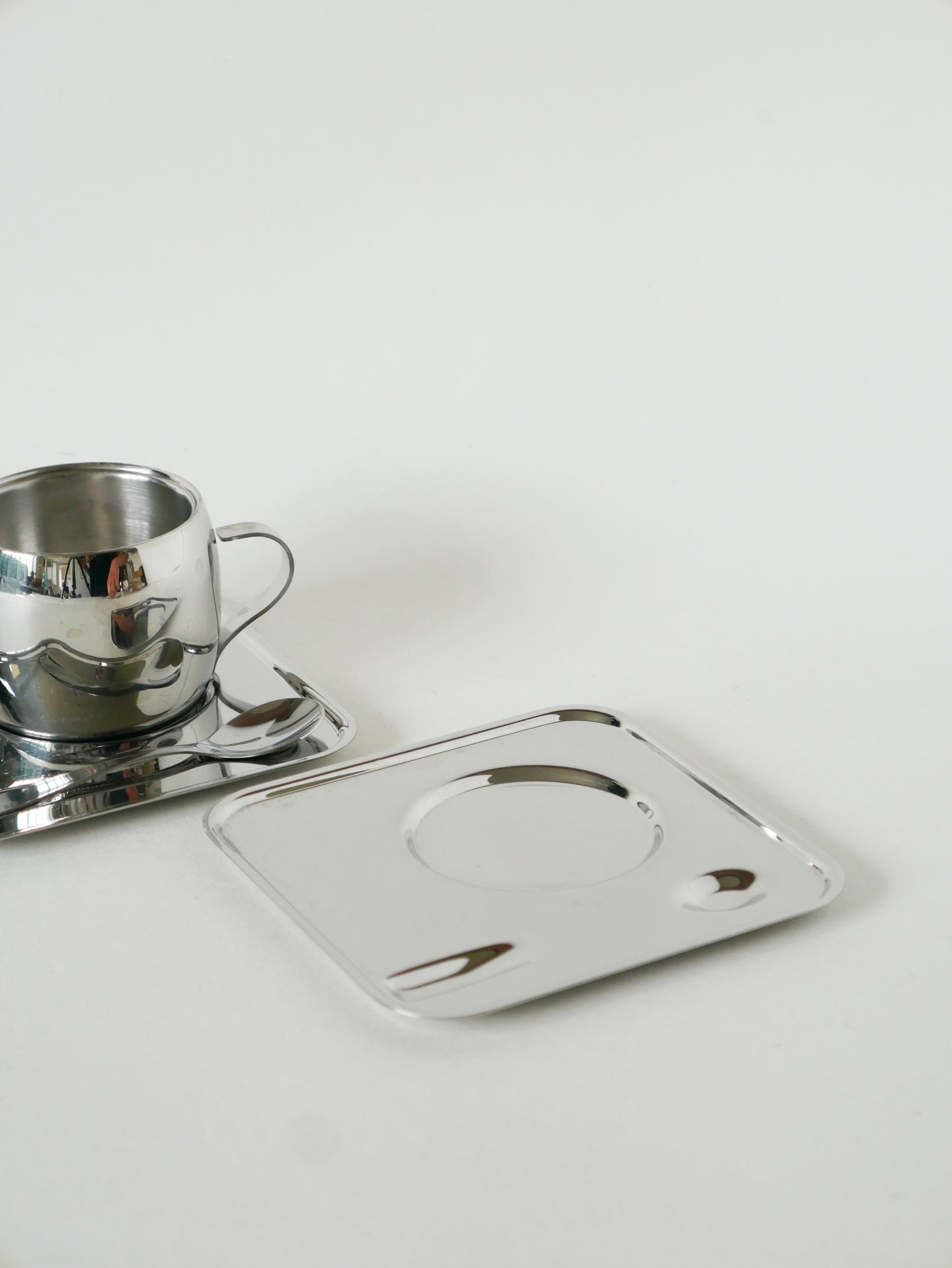Paire de tasses à café en inox, Made in Brazil, Design, 1980