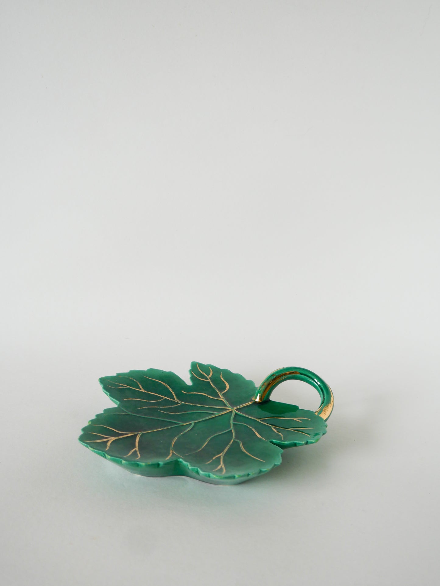 Dessous de plat en céramique, modèle Feuille, Vert & Doré, 1970