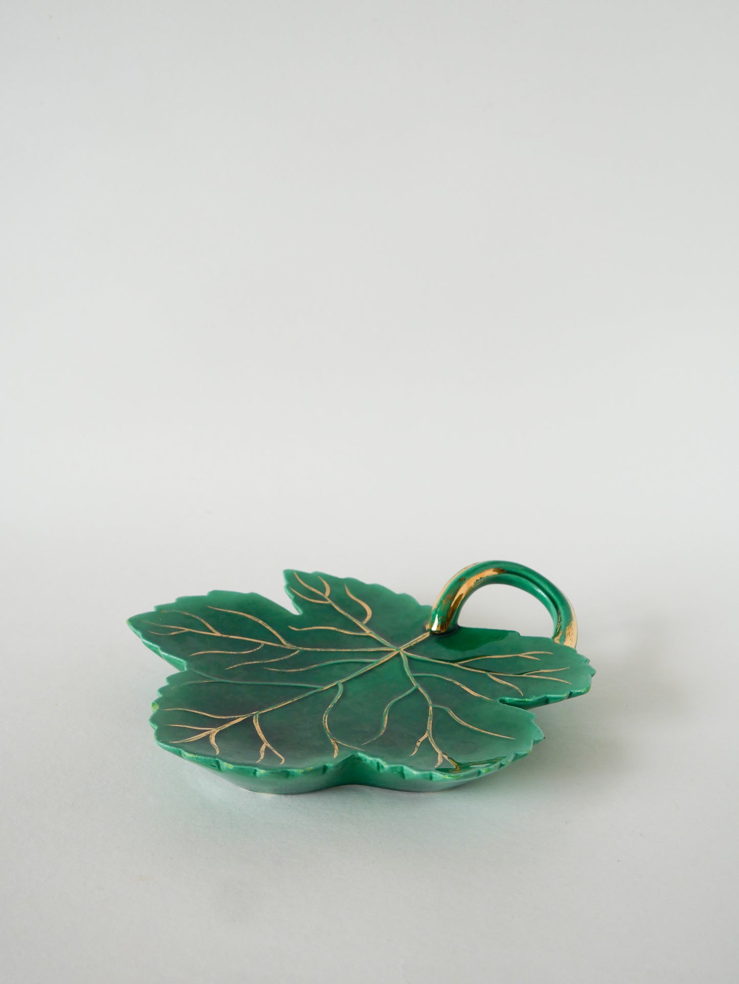 Dessous de plat en céramique, modèle Feuille, Vert & Doré, 1970