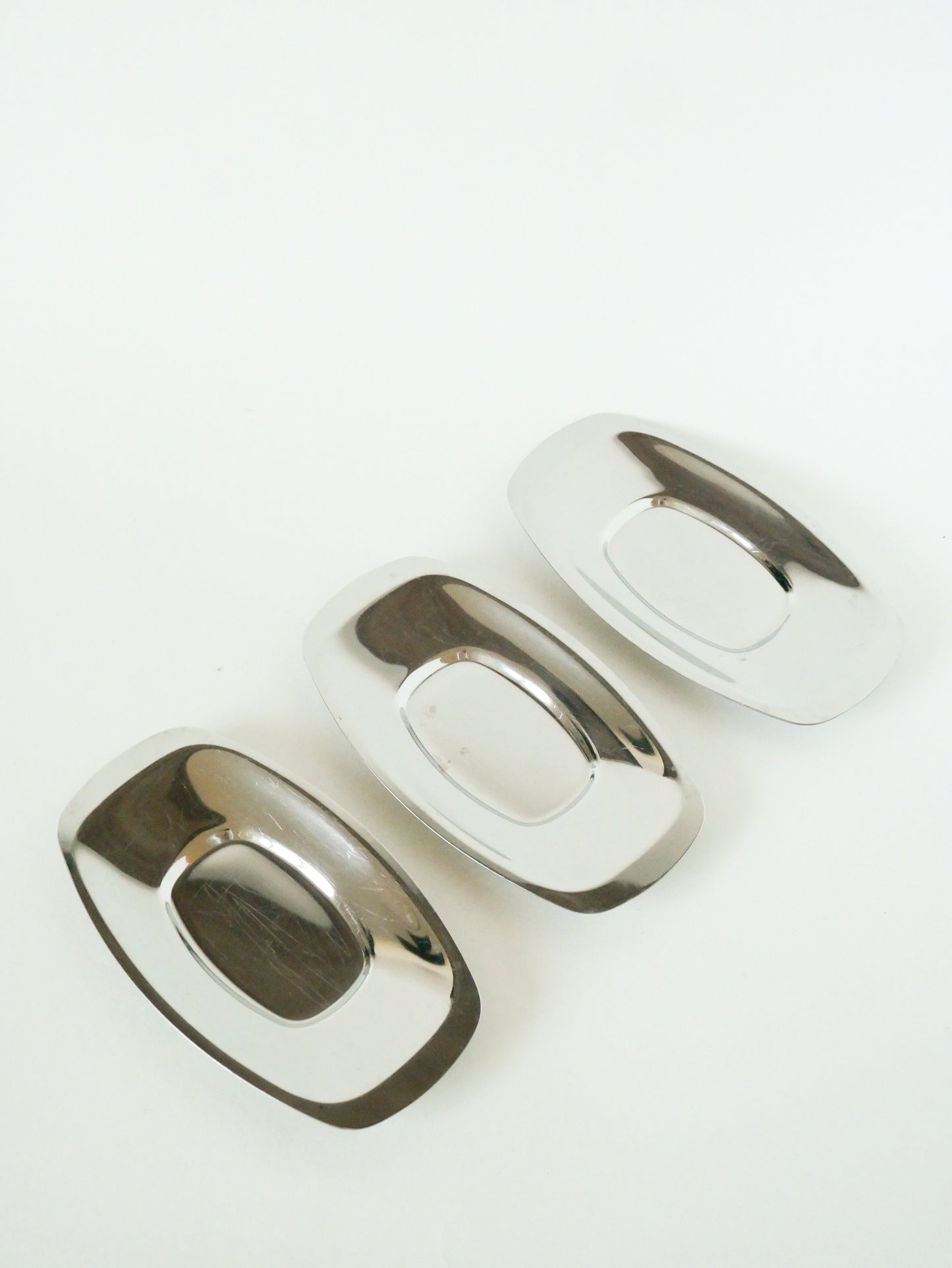Petit plat en inox oval, 1970