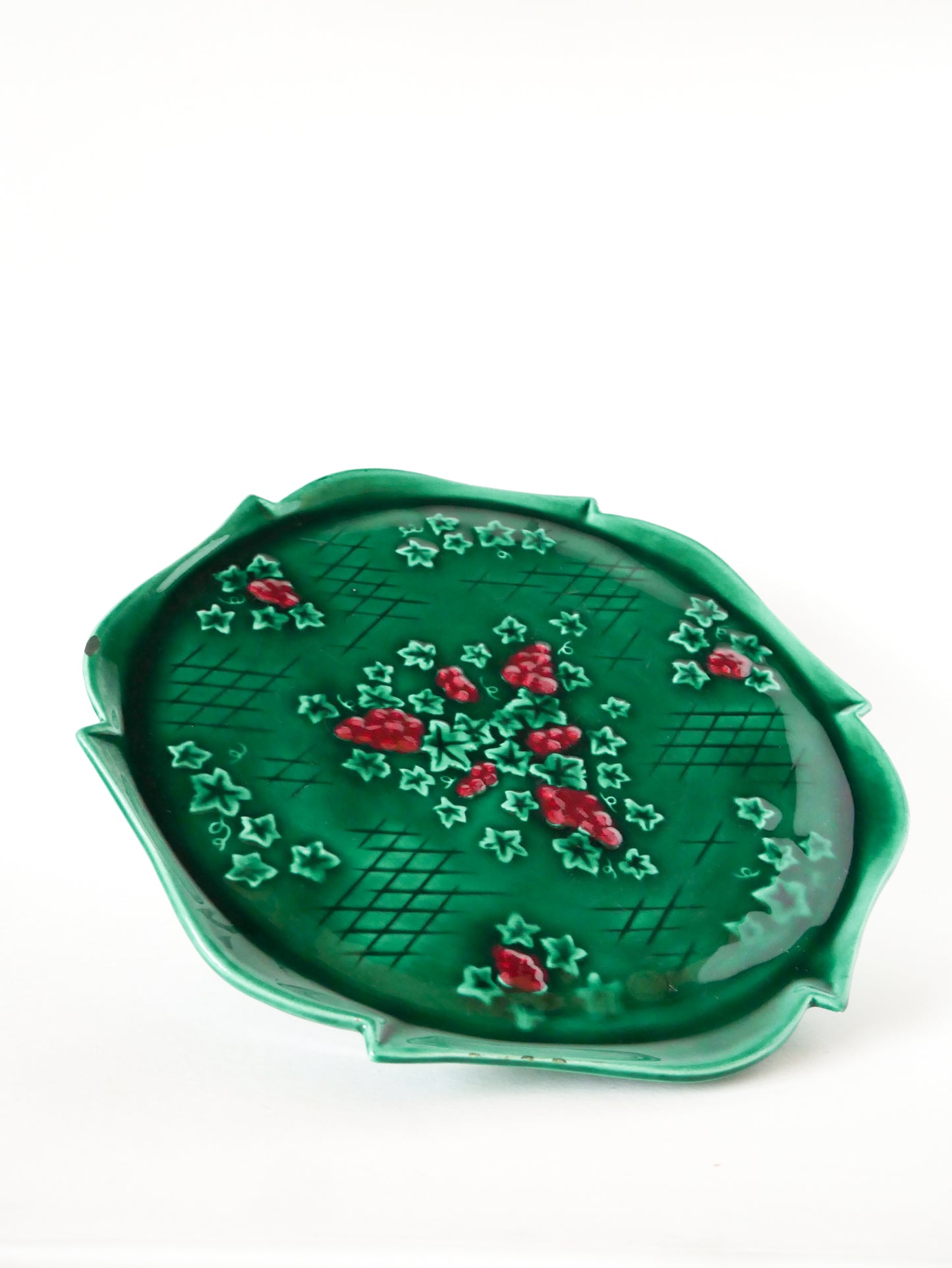 Grand plat à gâteaux en barbotine, Vert & Bordeaux, 1970