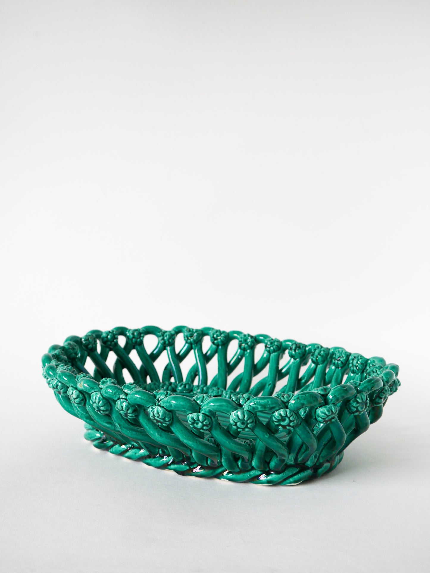 Coupe en céramique / barbotine tressée, Vert, 1960