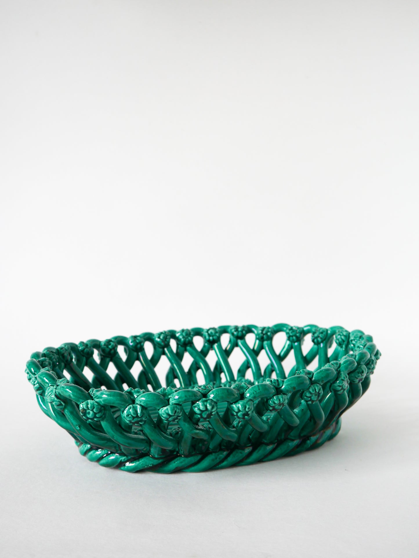 Coupe en céramique / barbotine tressée, Vert, 1960