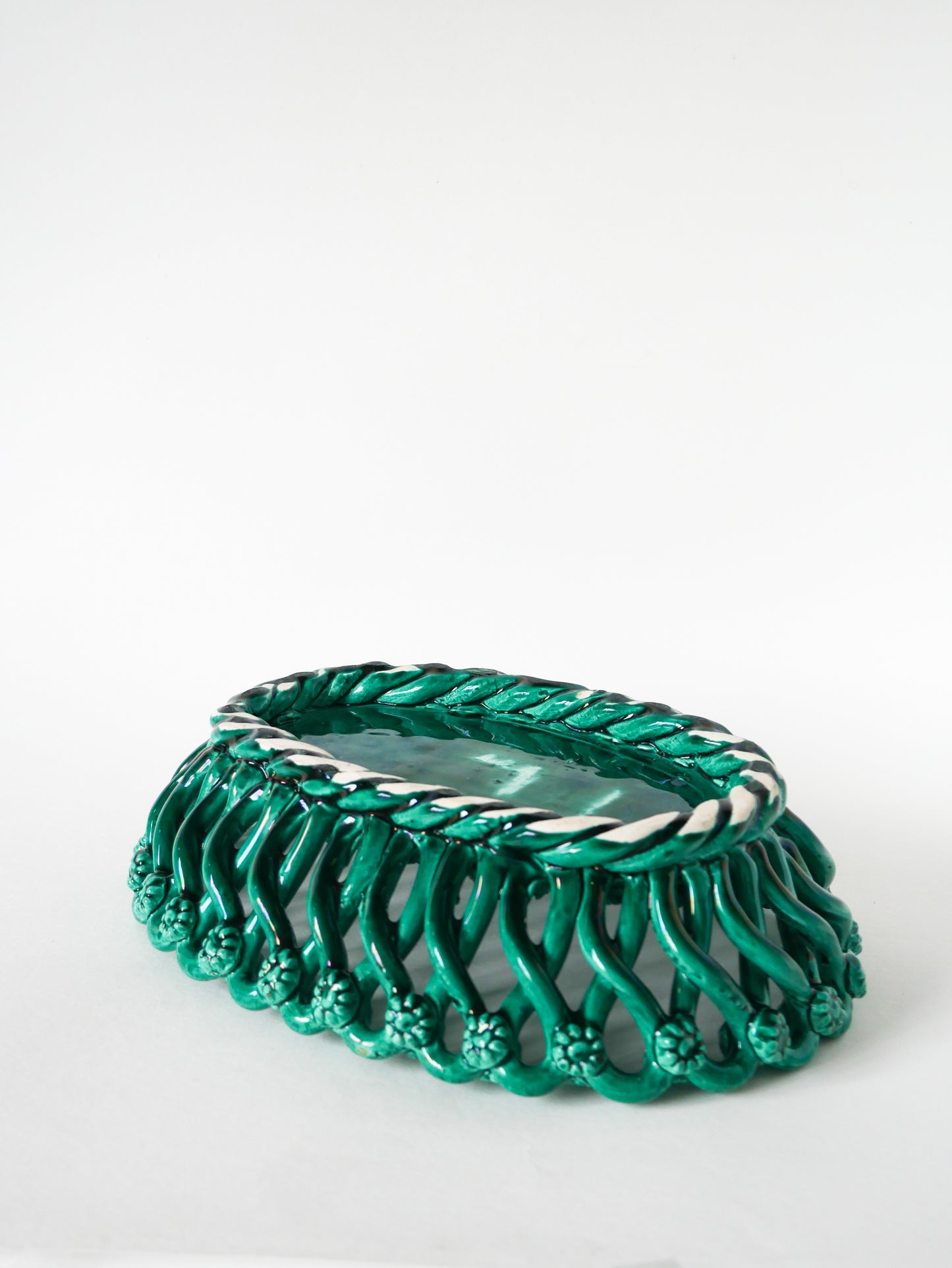 Coupe en céramique / barbotine tressée, Vert, 1960