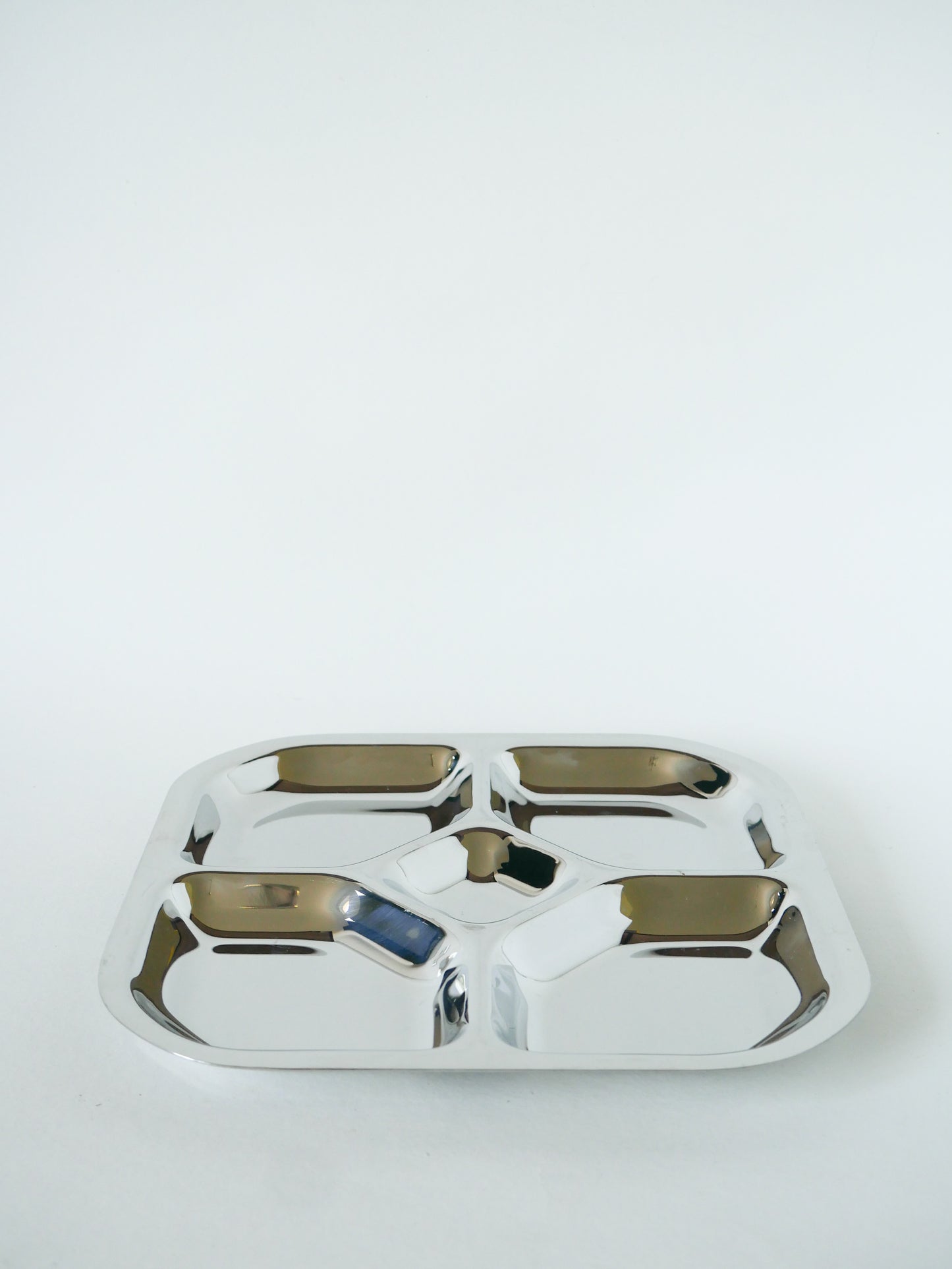Présentoir à compartiments en inox, Carré, Design, 1970