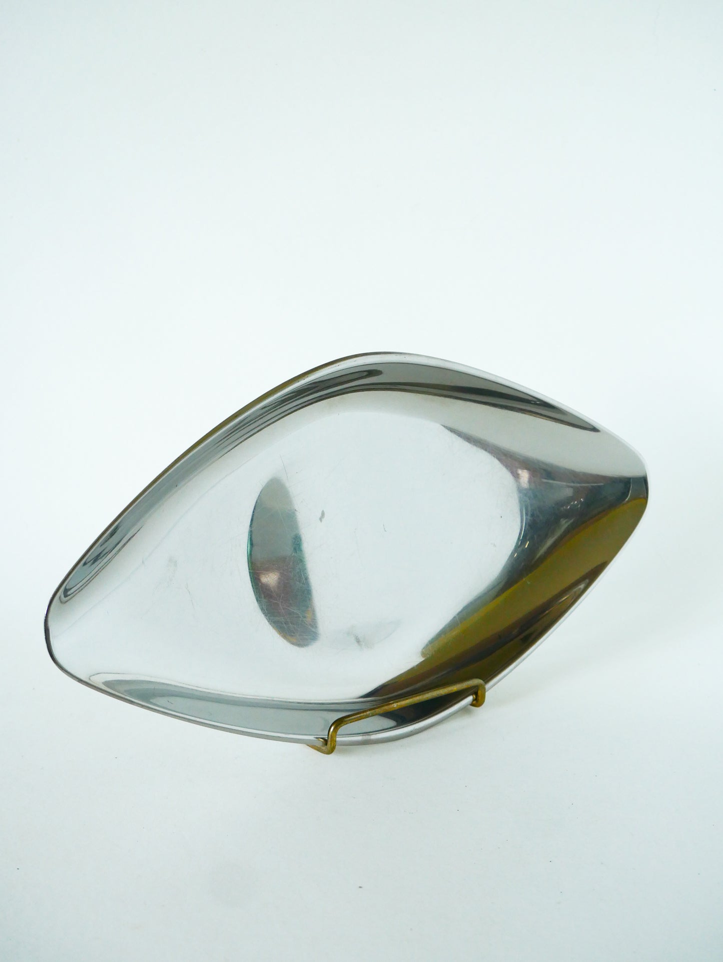 Plat creux ovoïde en inox, Made in Italy, Design, 1970