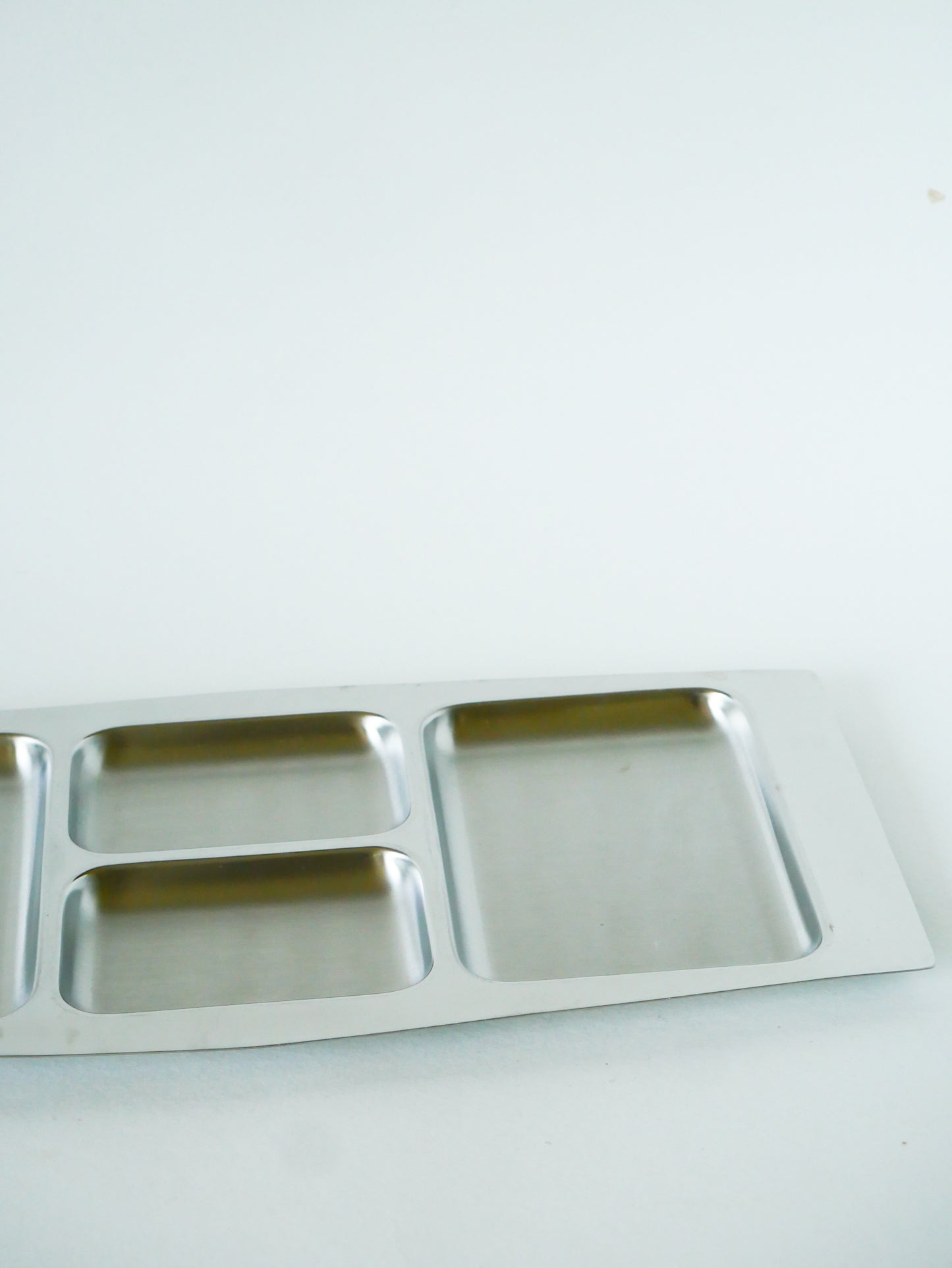Grand plat à compartiments en inox, Rectangulaire, Design, 1970 - 54 X 19 cm