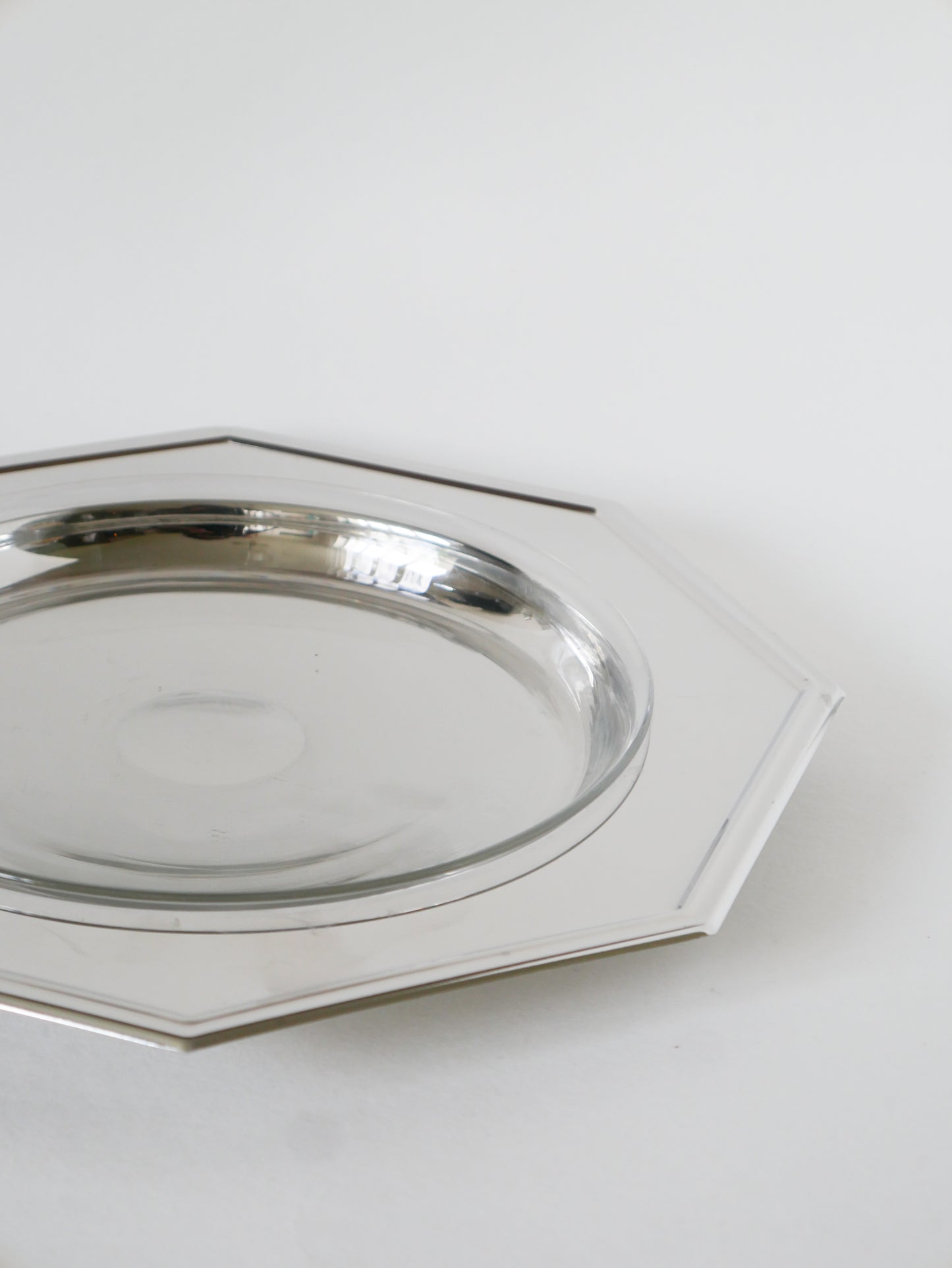 Grand plat hexagonal en inox et verre, Design, 1970