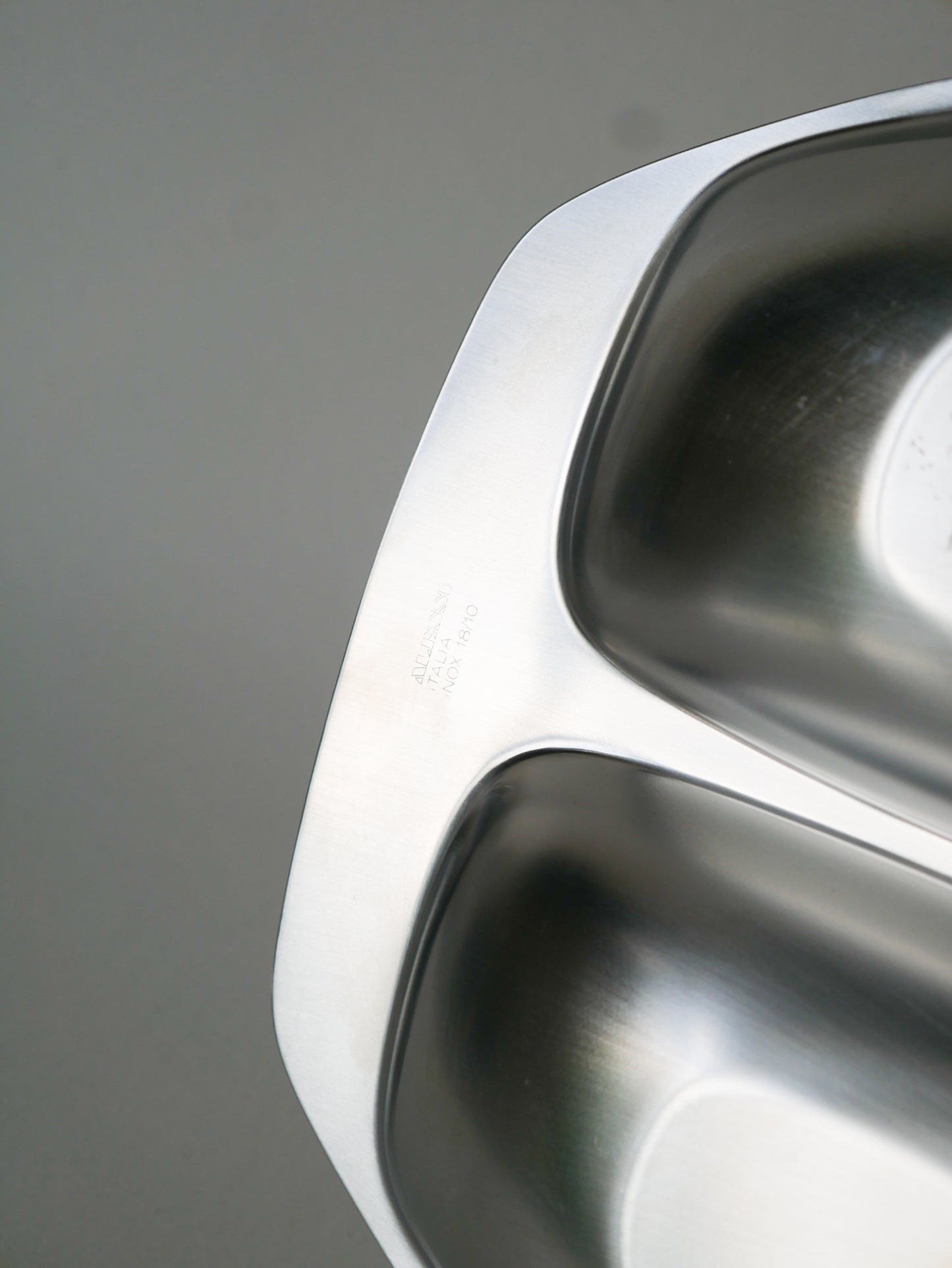 Plat à compartiments en inox, Alessi, Design, 1980