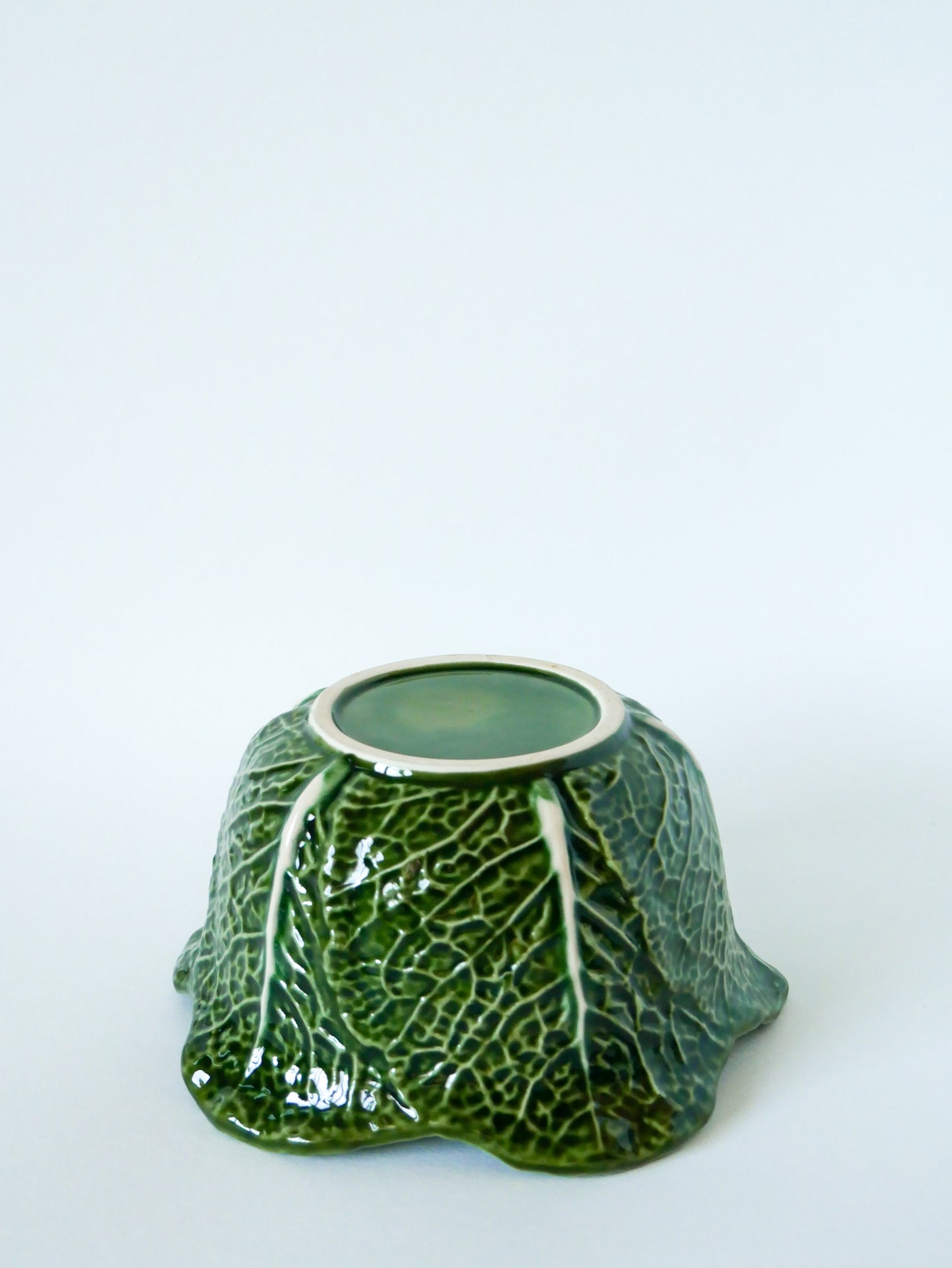 Soupière en barbotine modèle "Chou", vintage