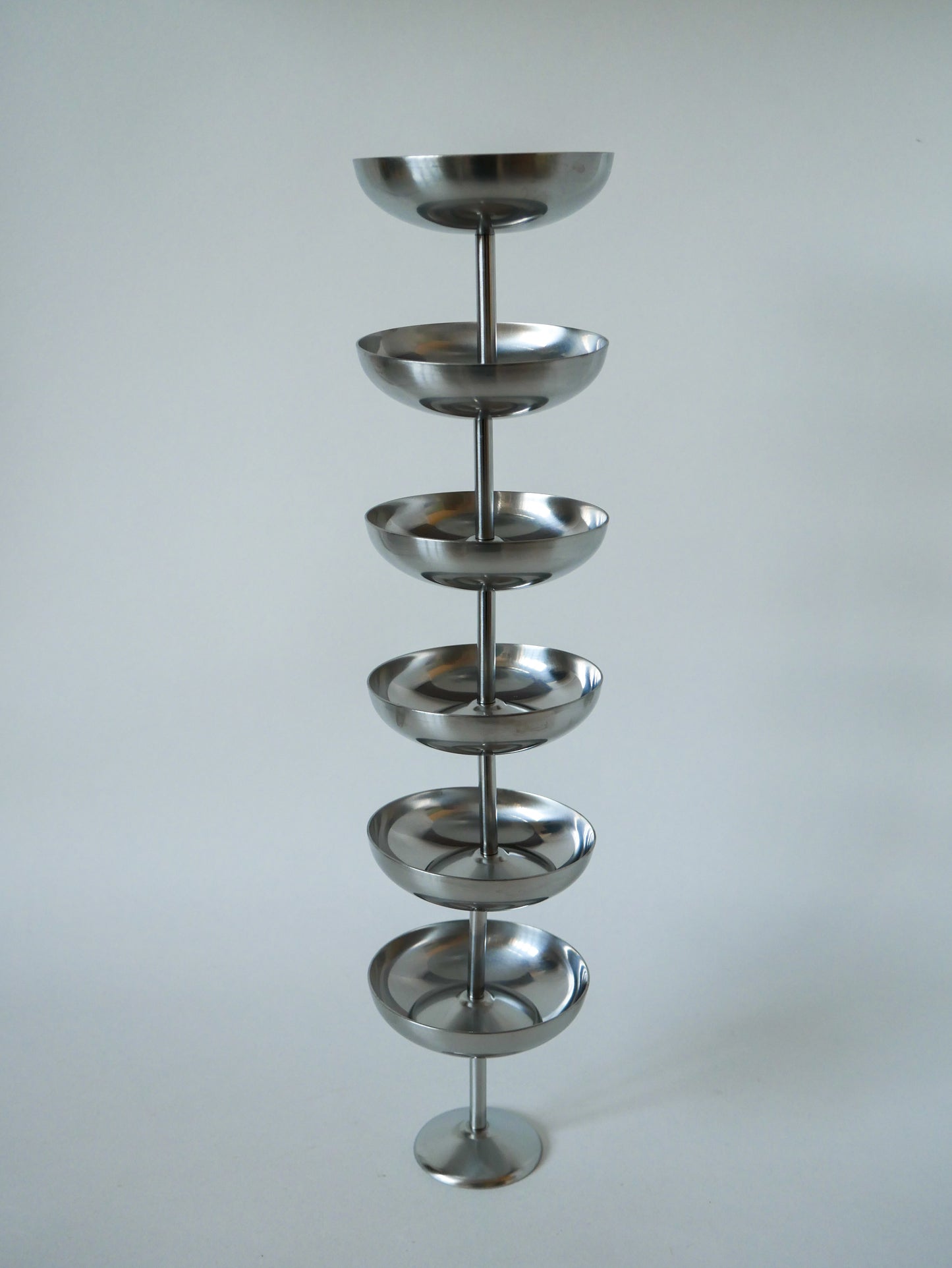 Lot de 6 coupes à champagne en inox à pied fin mates Design 1970