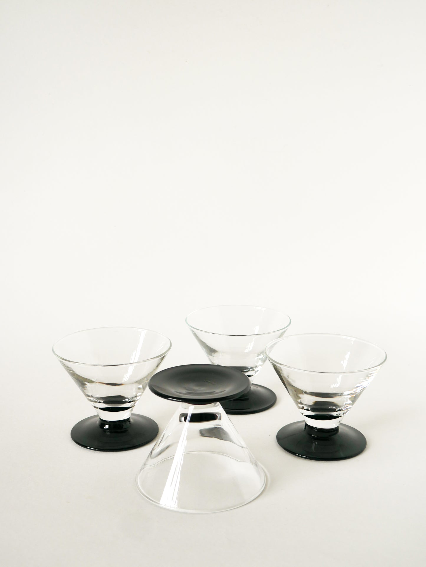 Lot de 4 coupes à champagne, Noir, Made in France, 1970