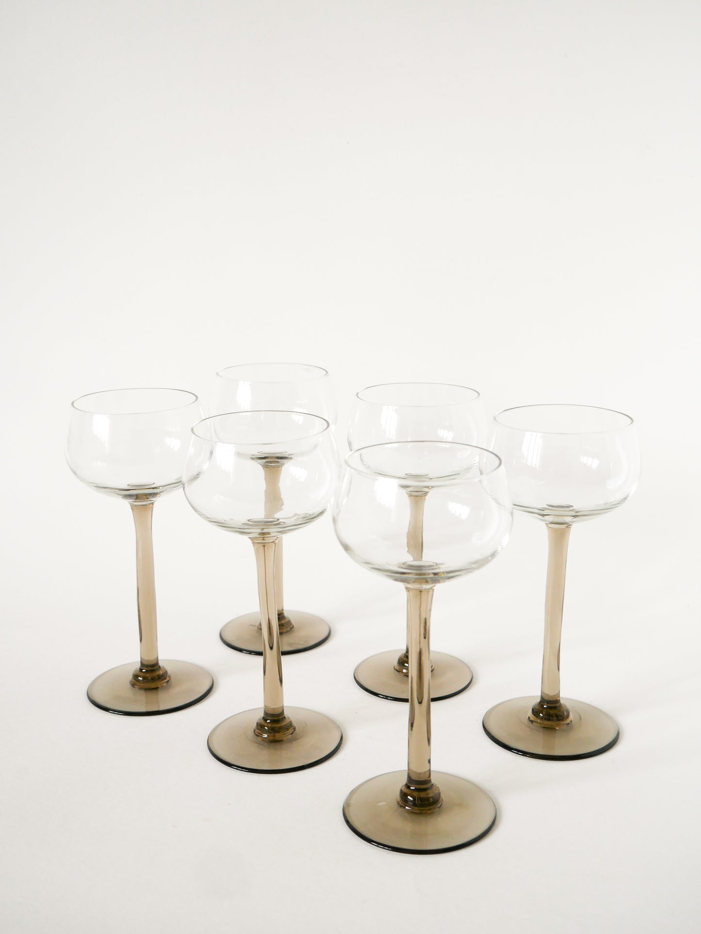 Lot de 6 verres à vin en verre fumé, Made in France, Design, 1970
