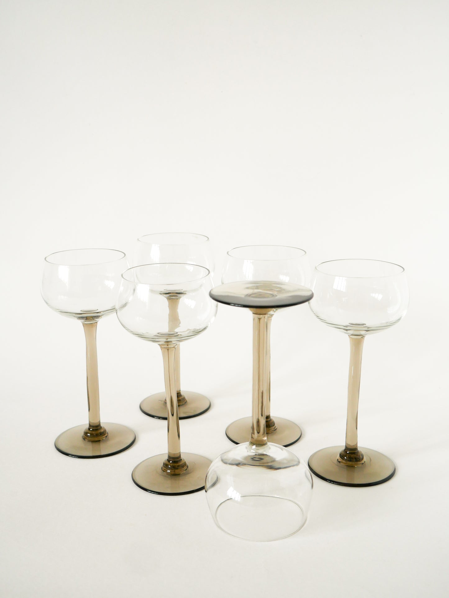 Lot de 6 verres à vin en verre fumé, Made in France, Design, 1970
