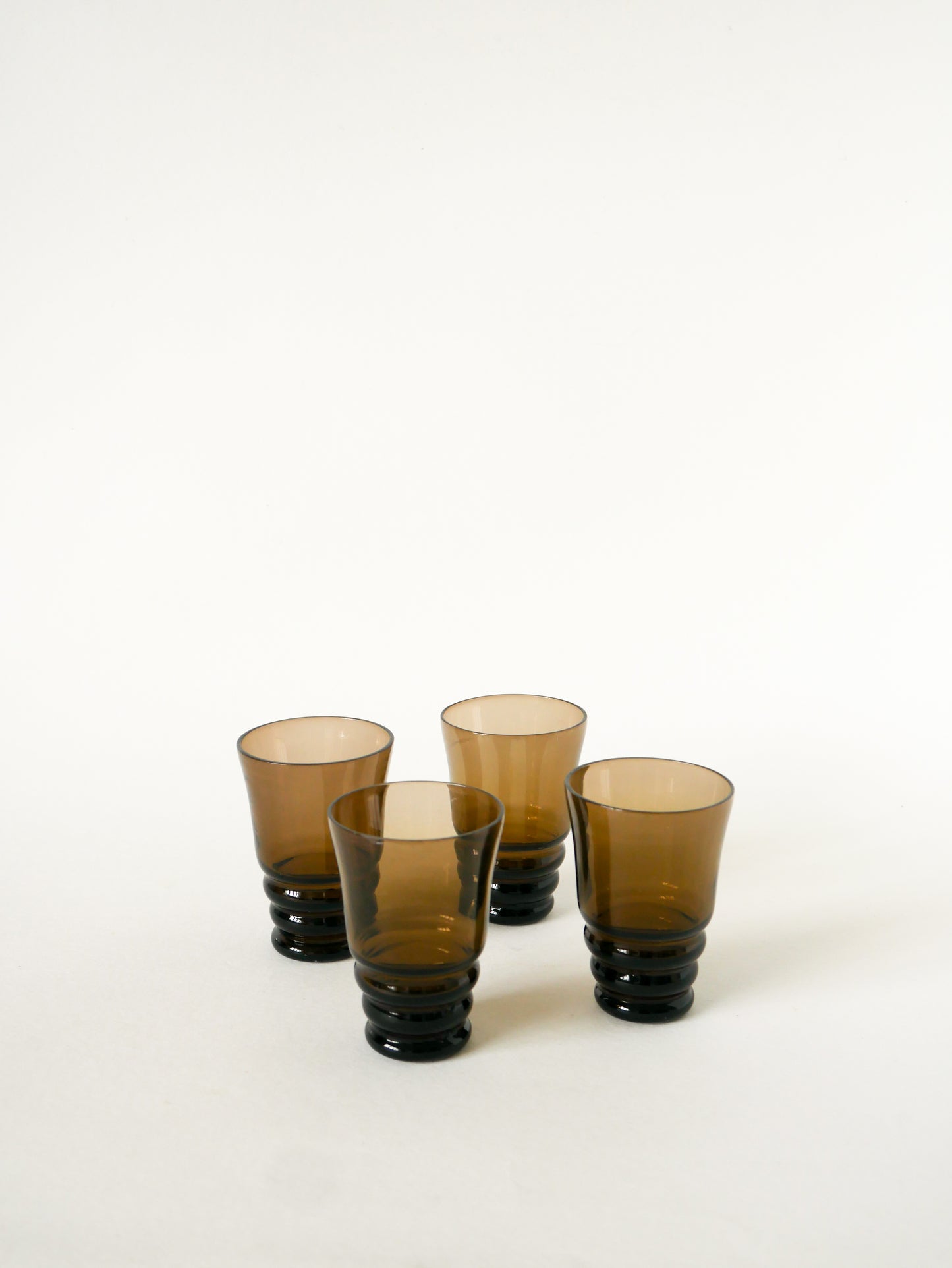 Lot de 4 verres à liqueur en verre fumé, Art Déco, 1930