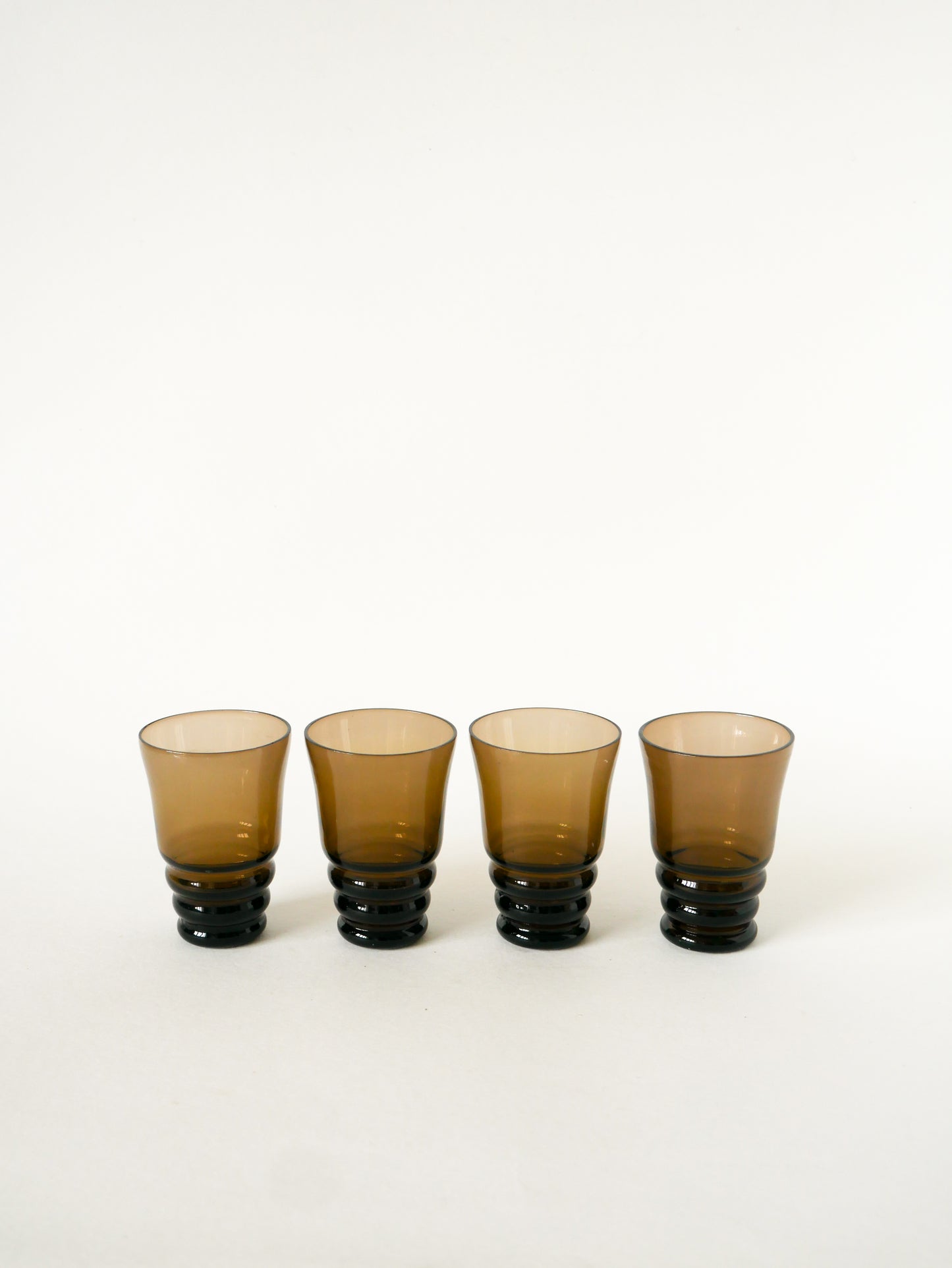 Lot de 4 verres à liqueur en verre fumé, Art Déco, 1930