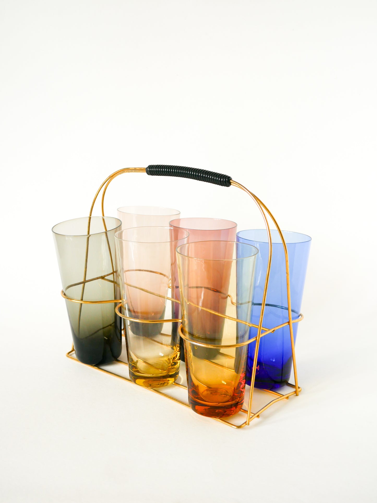 Ensemble de 6 verres en verre coloré et porte-verres en laiton, Design, 1970