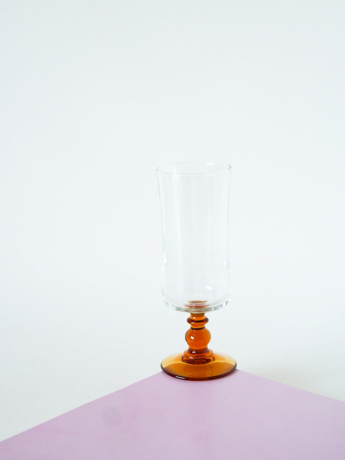 Lot de 6 flûtes à champagne en verre ambré, 1970