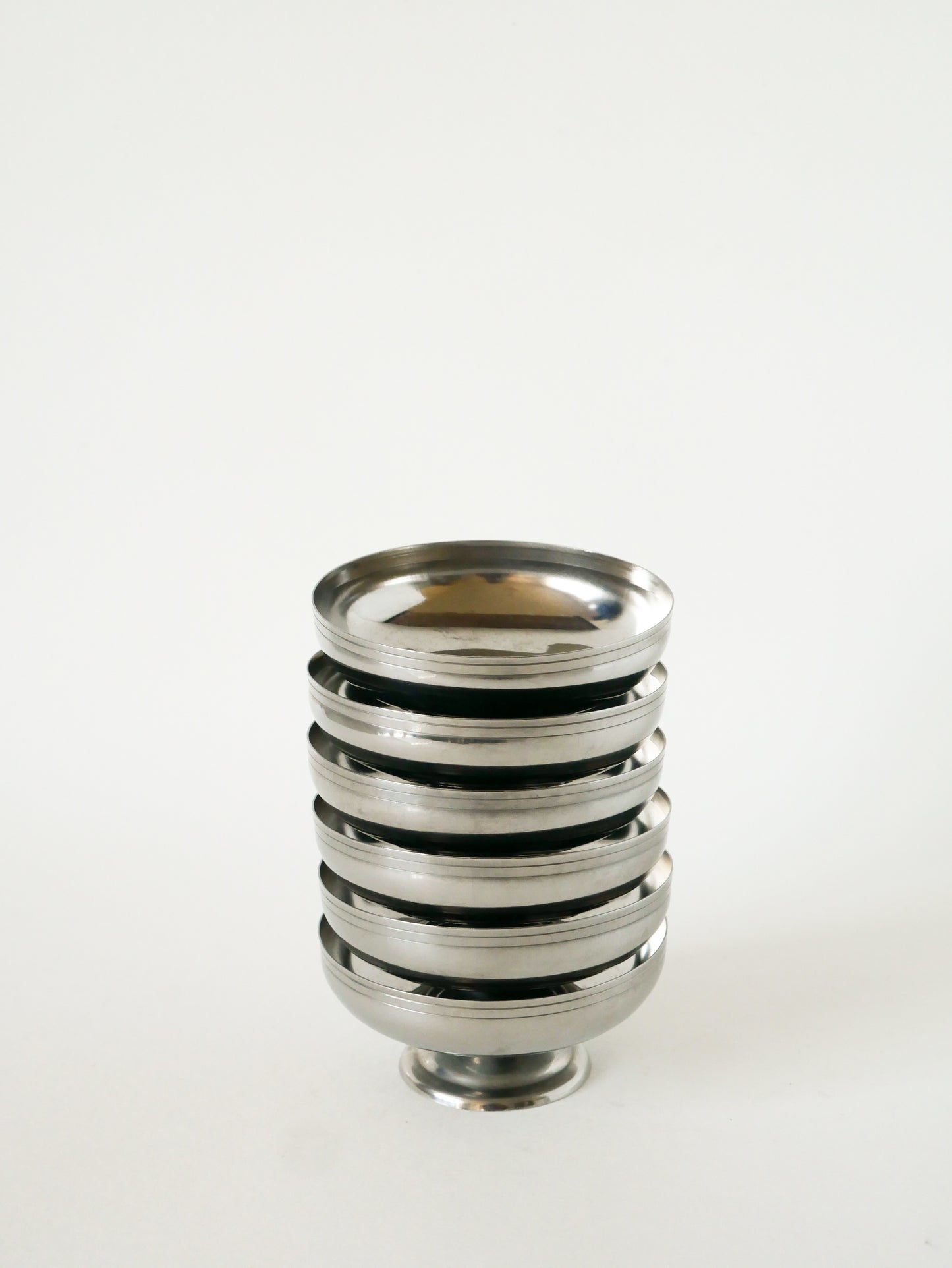 Ensemble de 6 coupes bassses en inox, Made in France, Design, 1970
