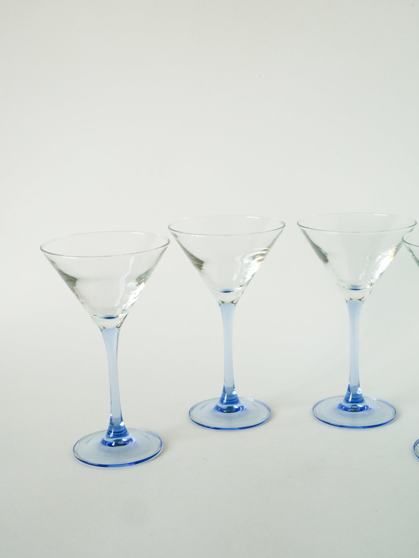 Lot de 4 verres à cocktails en verre à pieds, Bleu, Luminarc, Made in France, 1970