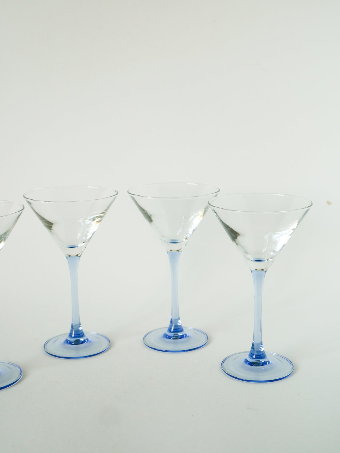 Lot de 4 verres à cocktails en verre à pieds, Bleu, Luminarc, Made in France, 1970