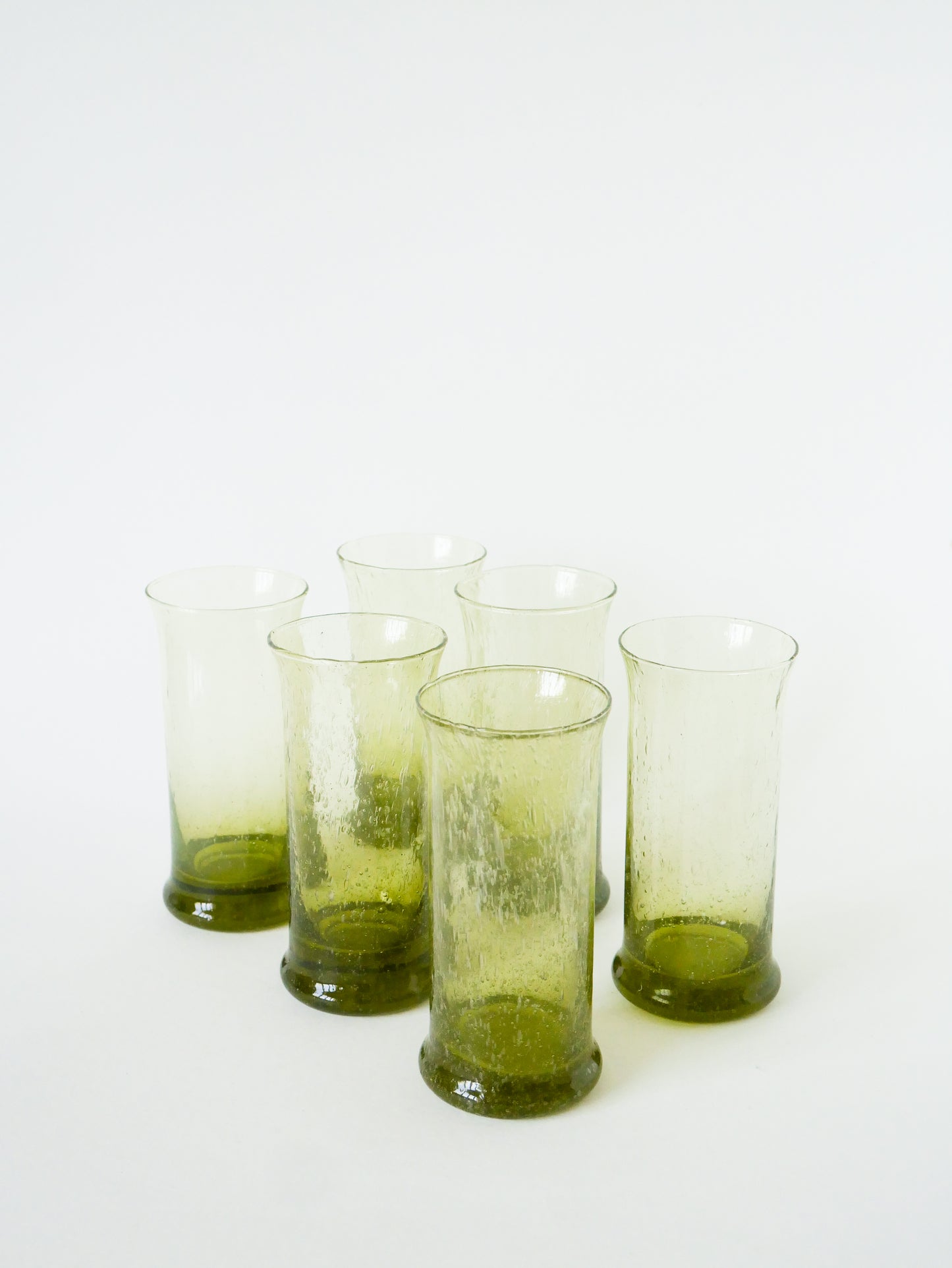 Service à orangeade en verre bullé de Biot, composé d'une carafe et de 6 verres Long Drink, Vert, 1960