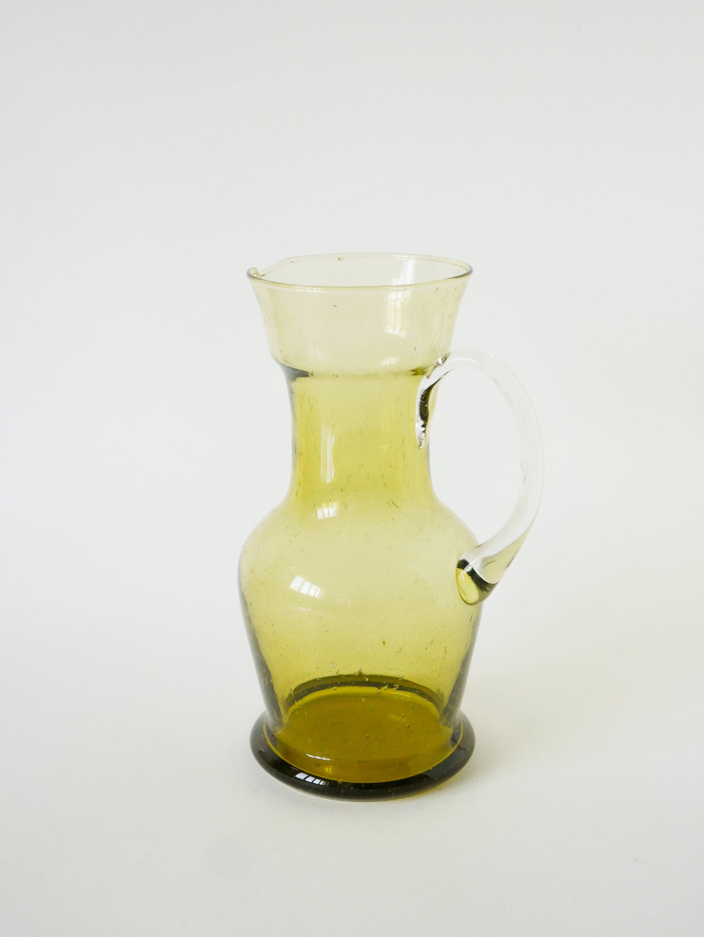 Service à orangeade en verre bullé de Biot, composé d'une carafe et de 6 verres Long Drink, Vert, 1960