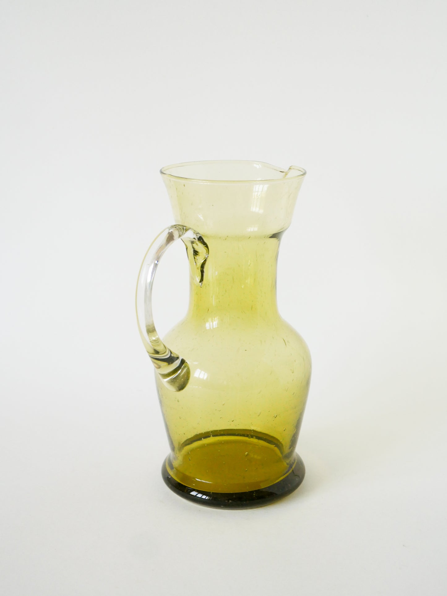 Service à orangeade en verre bullé de Biot, composé d'une carafe et de 6 verres Long Drink, Vert, 1960