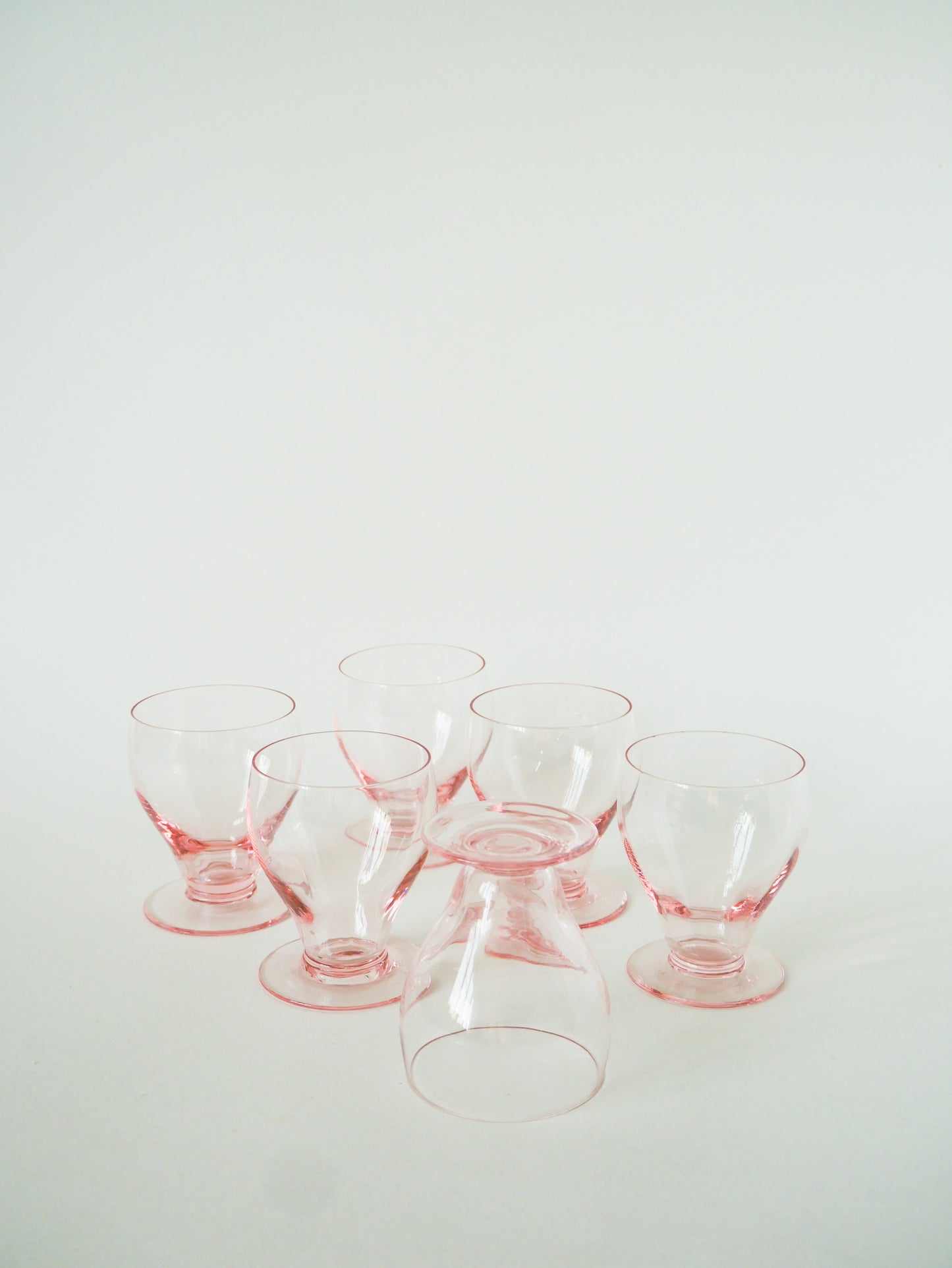 Lot de 6 petits verres à vin, Rose, Art Déco, 1930